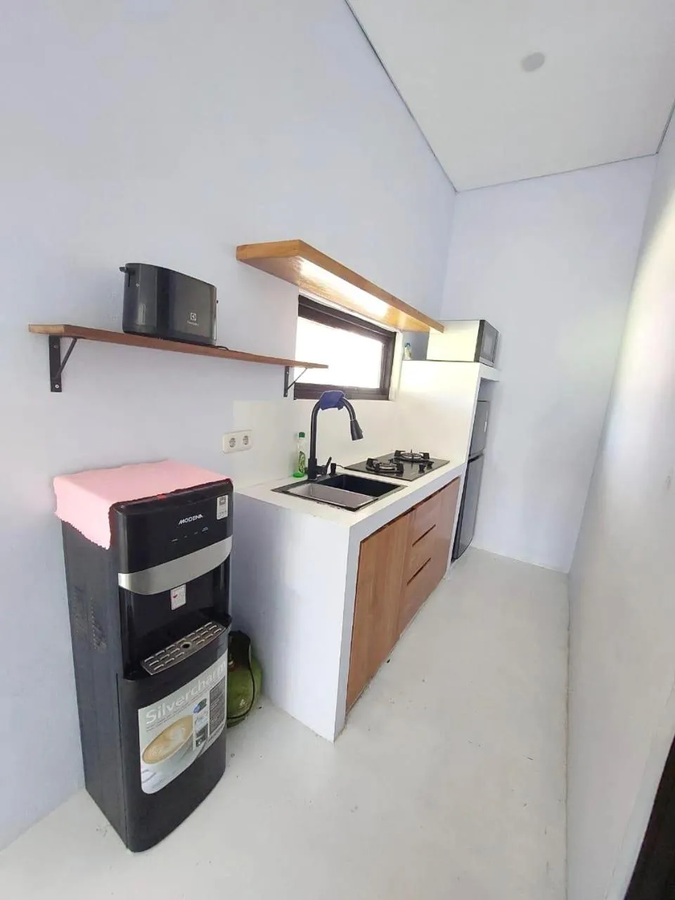 Kitchen or kitchenette in Double D Guesthouse and Villa