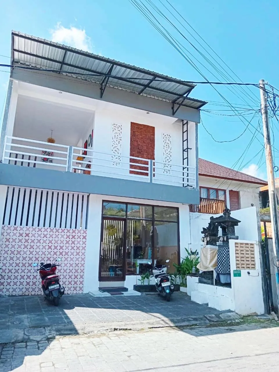 Property building in Double D Guesthouse and Villa