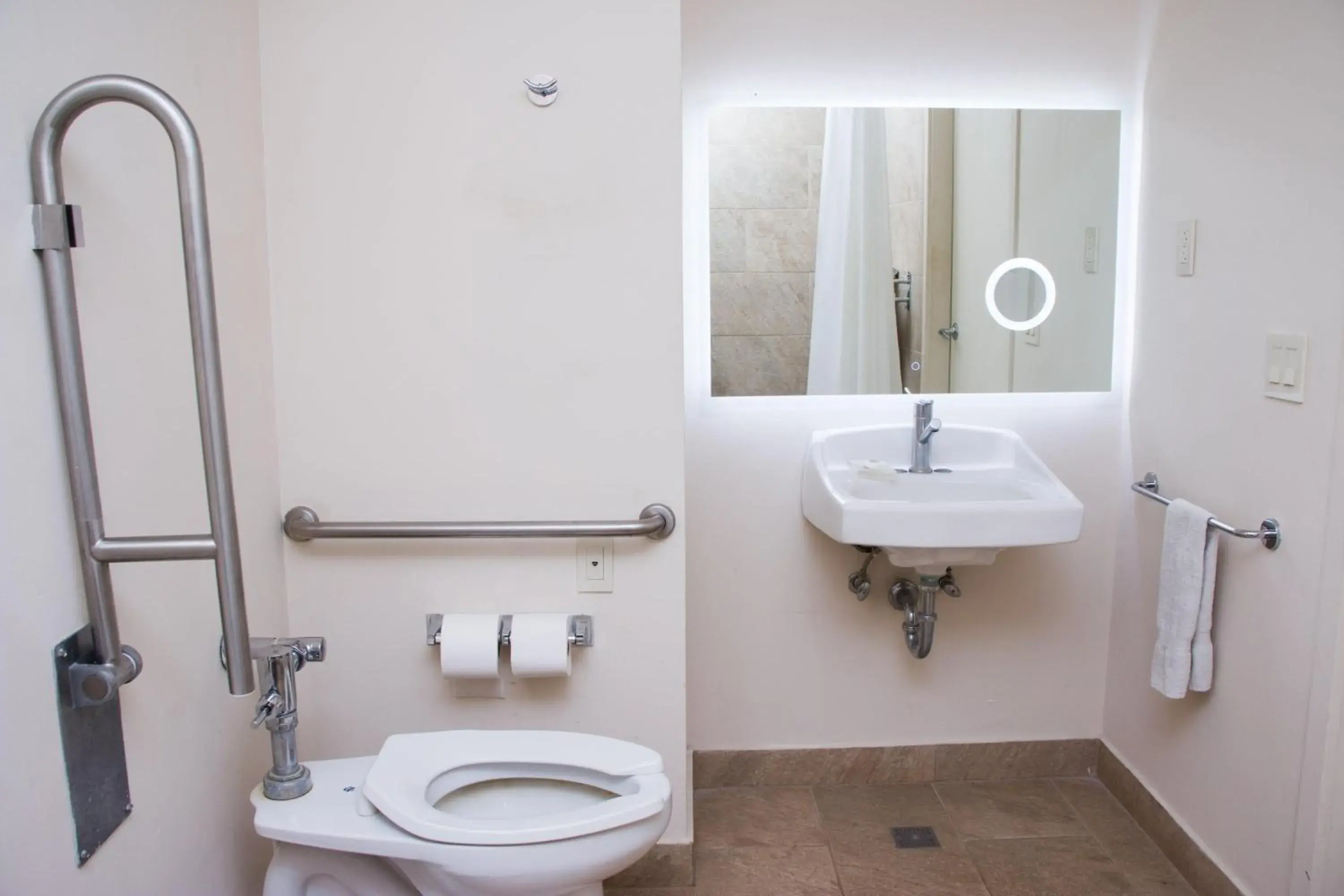 Bathroom in Wyndham Tamarindo Bathroom in Wyndham Tamarindo