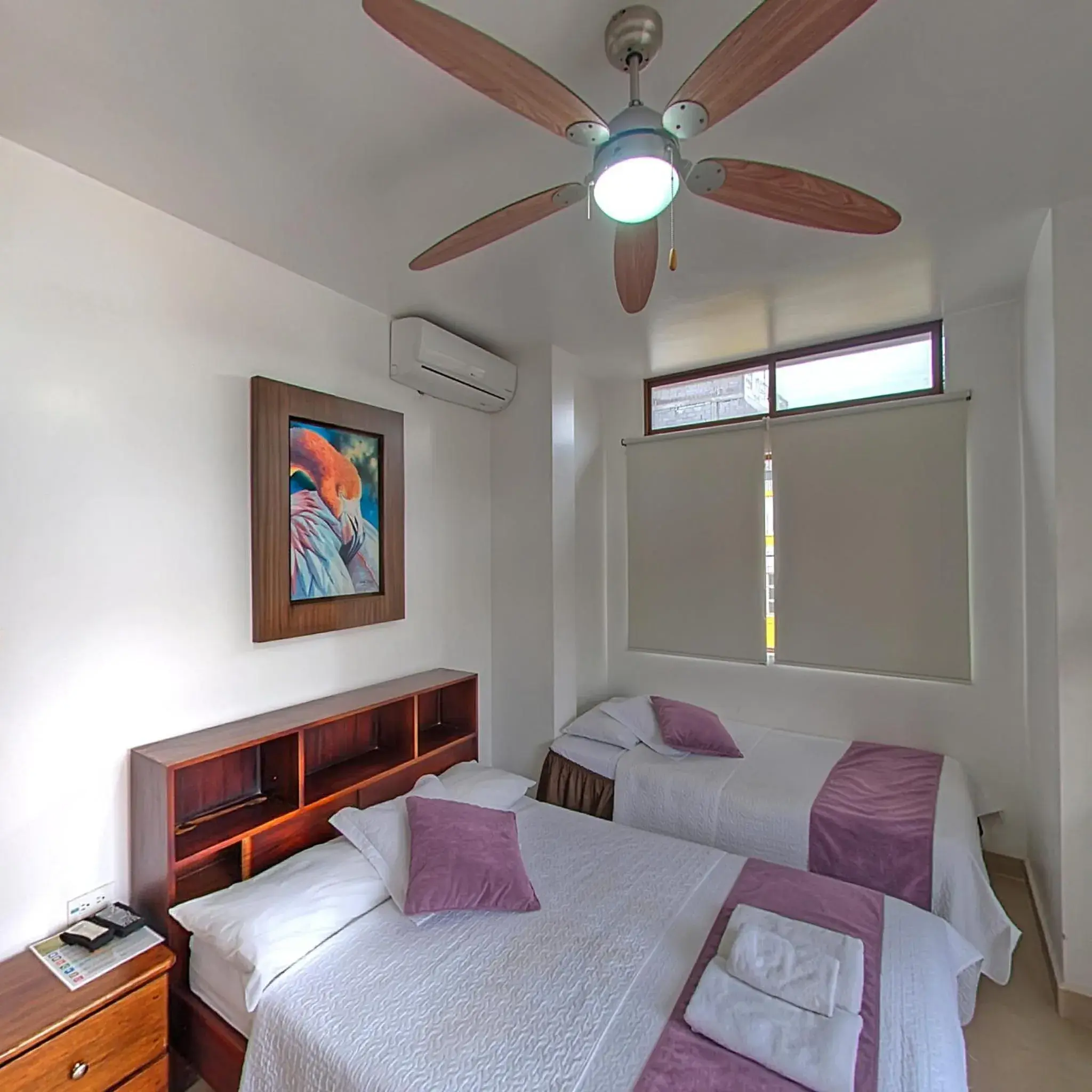 Twin Room - single occupancy in Hostal Costa del Pacifico Twin Room - single occupancy in Hostal Costa del Pacifico