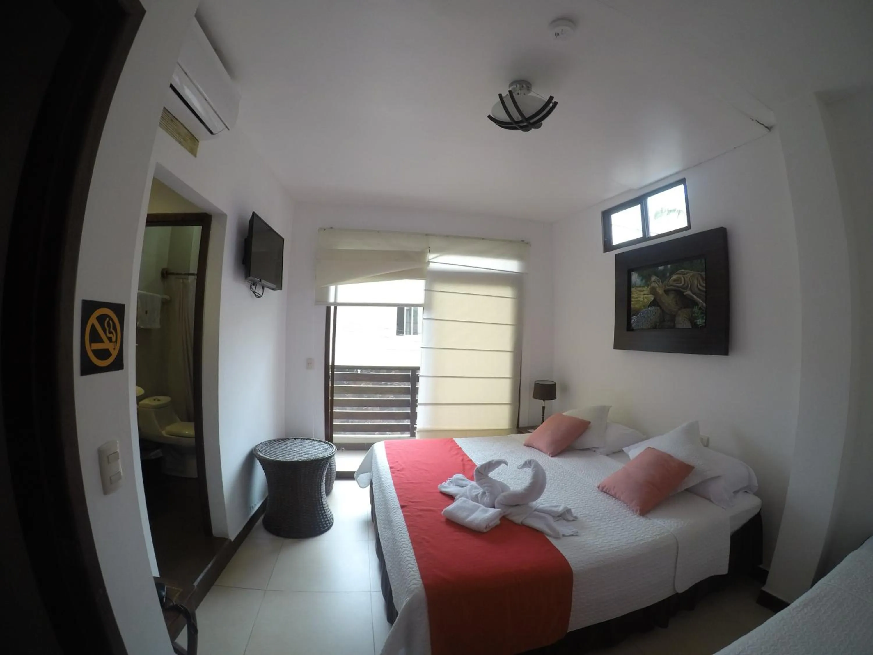 Decorative detail, Bed in Hostal Costa del Pacifico