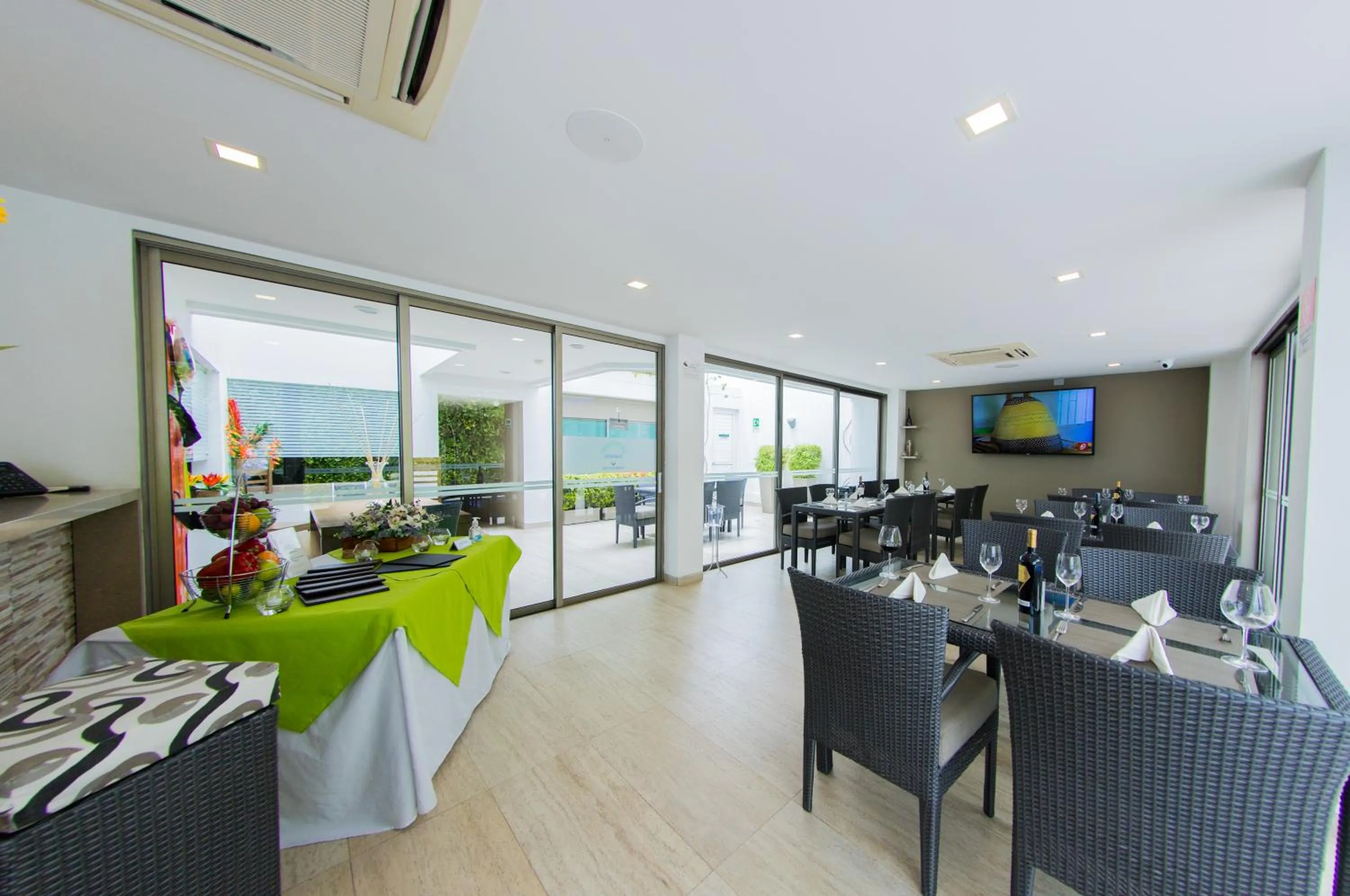 Restaurant/places to eat in Varanasi Hotel Boutique Aeropuerto