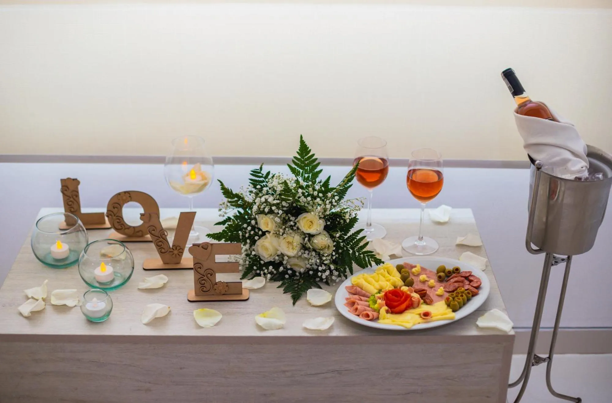 Food in Varanasi Hotel Boutique Aeropuerto