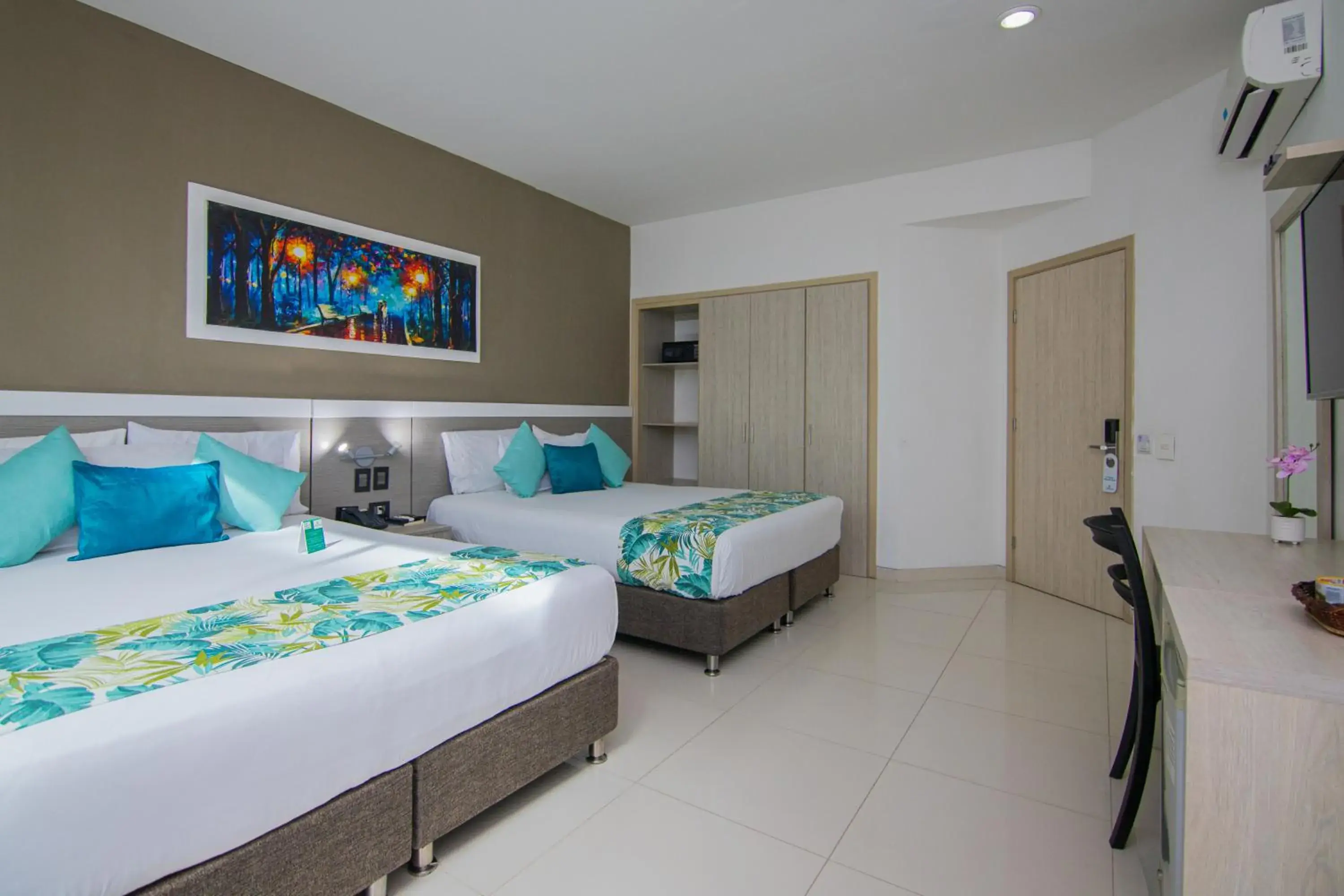 Bedroom, Bed in Varanasi Hotel Boutique Aeropuerto Bedroom, Bed in Varanasi Hotel Boutique Aeropuerto