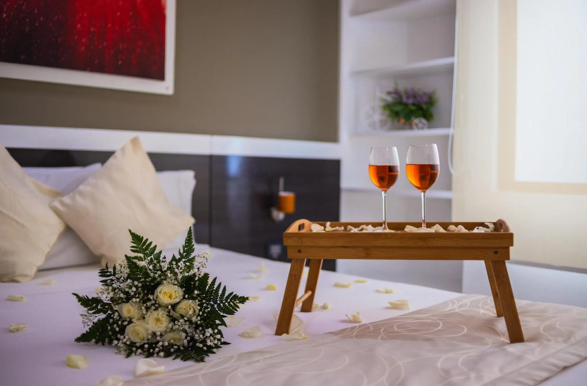 Bedroom, Bed in Varanasi Hotel Boutique Aeropuerto