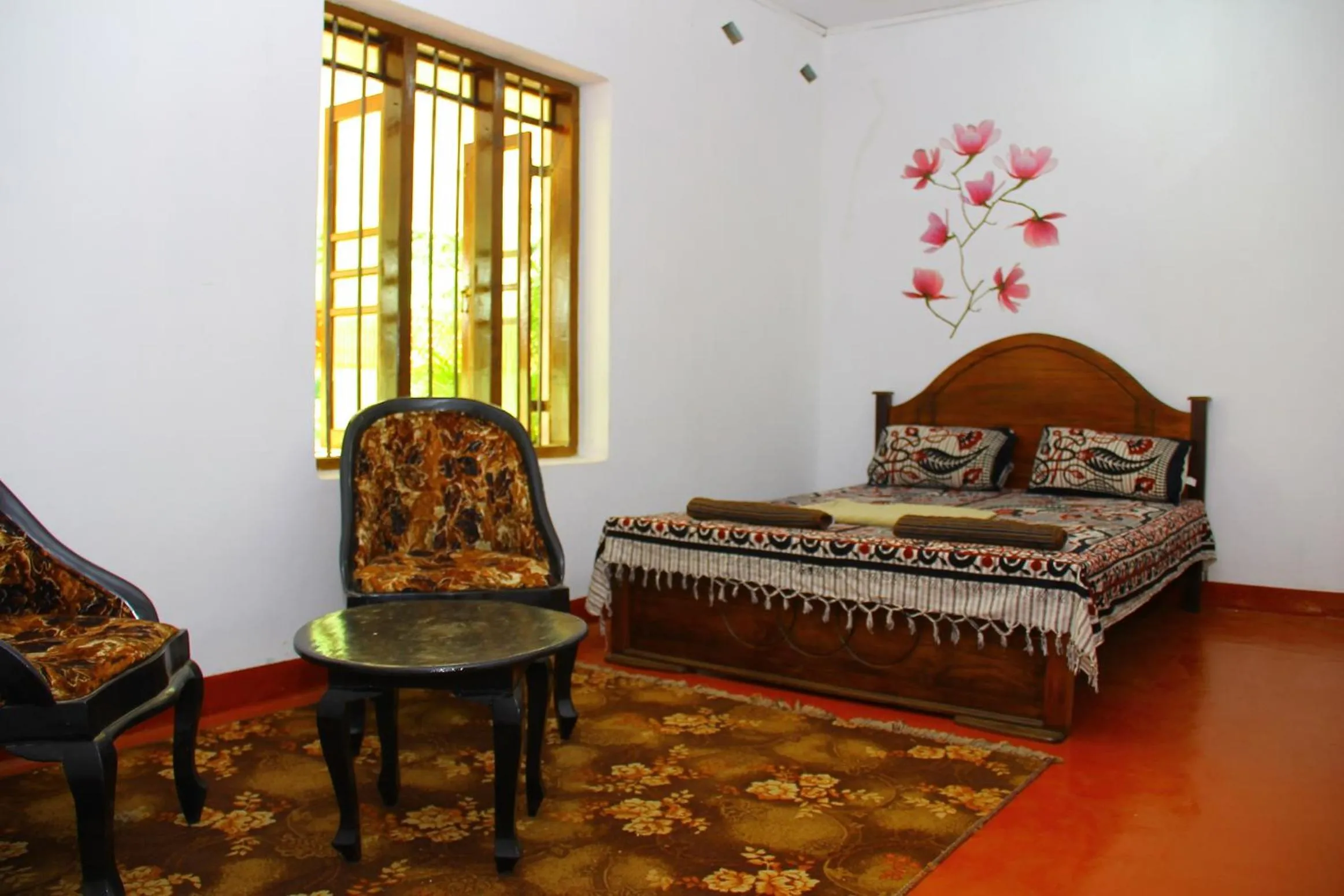 Bedroom, Bed in Kandy Little White House