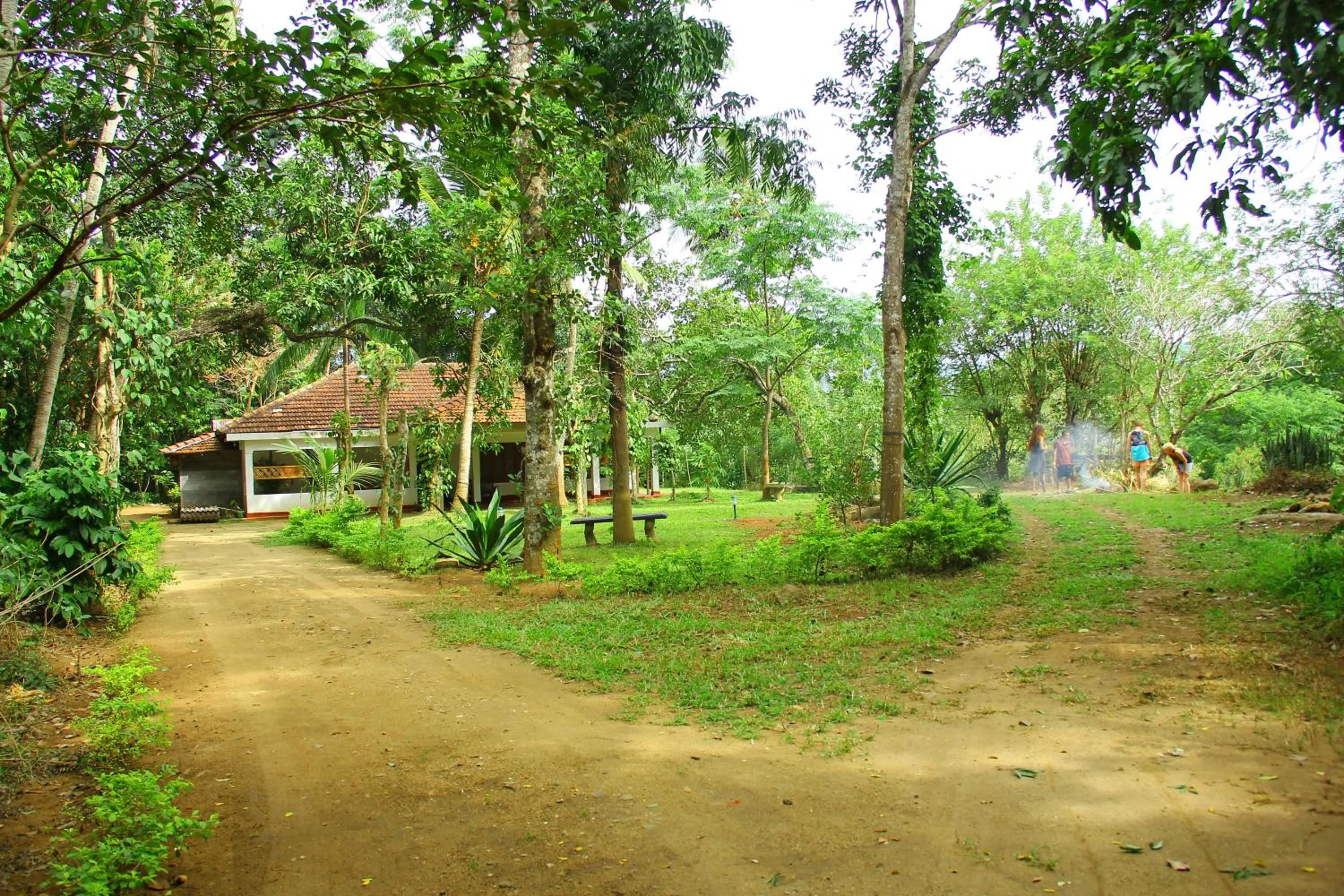 Garden in Kandy Little White House