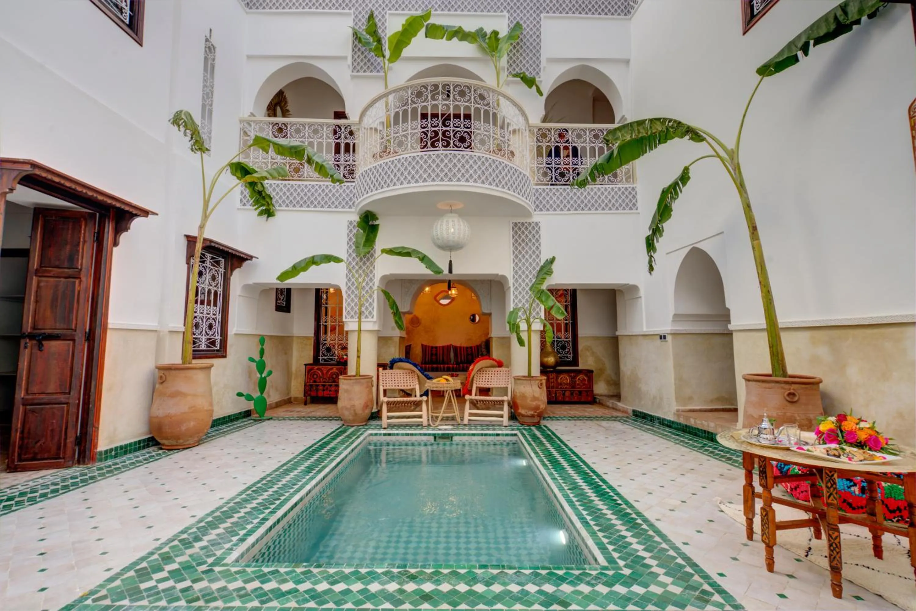 Swimming pool in Riad Les Etoiles Berberes & SPA