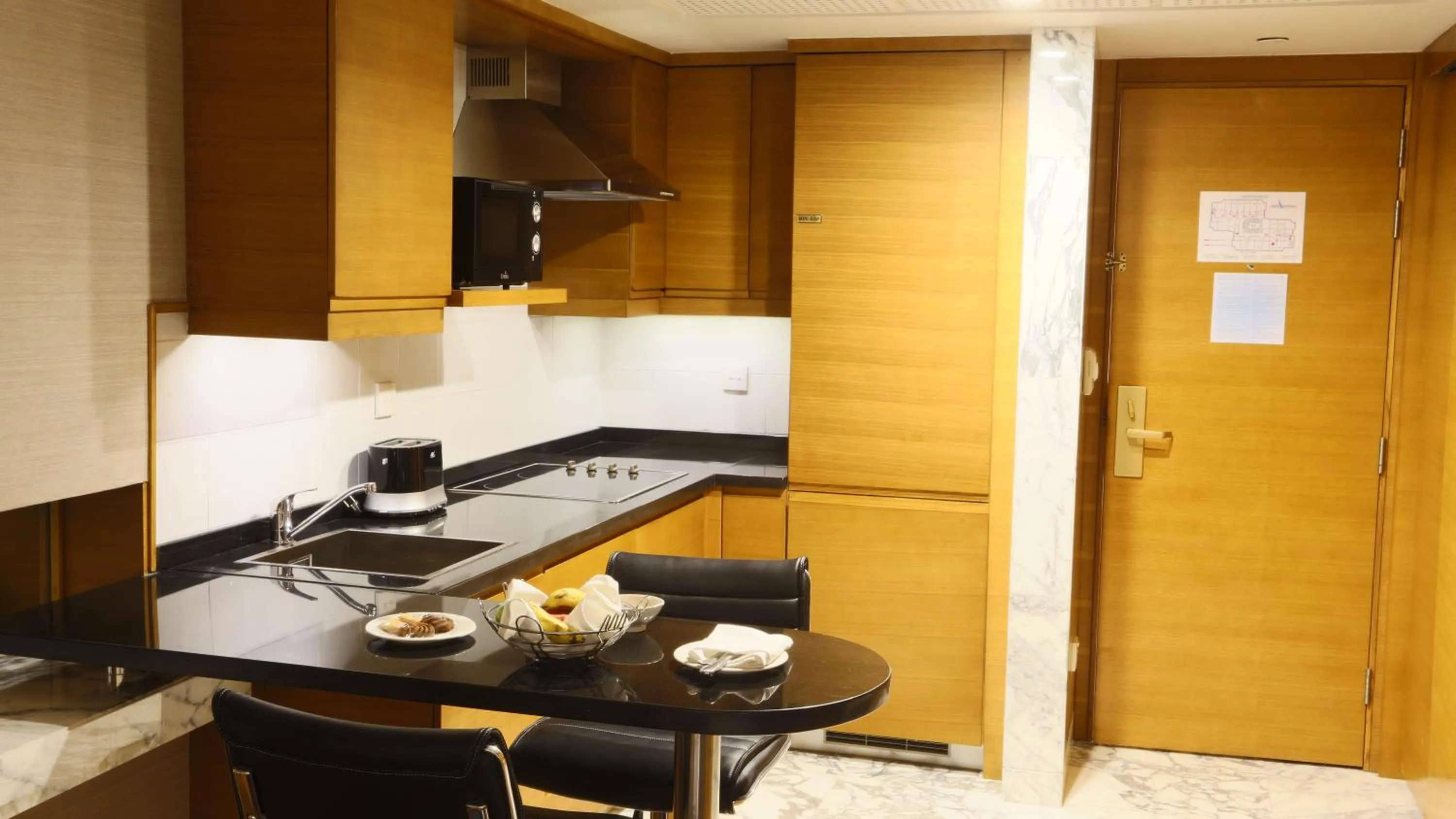 Kitchen or kitchenette in Avari Towers Karachi