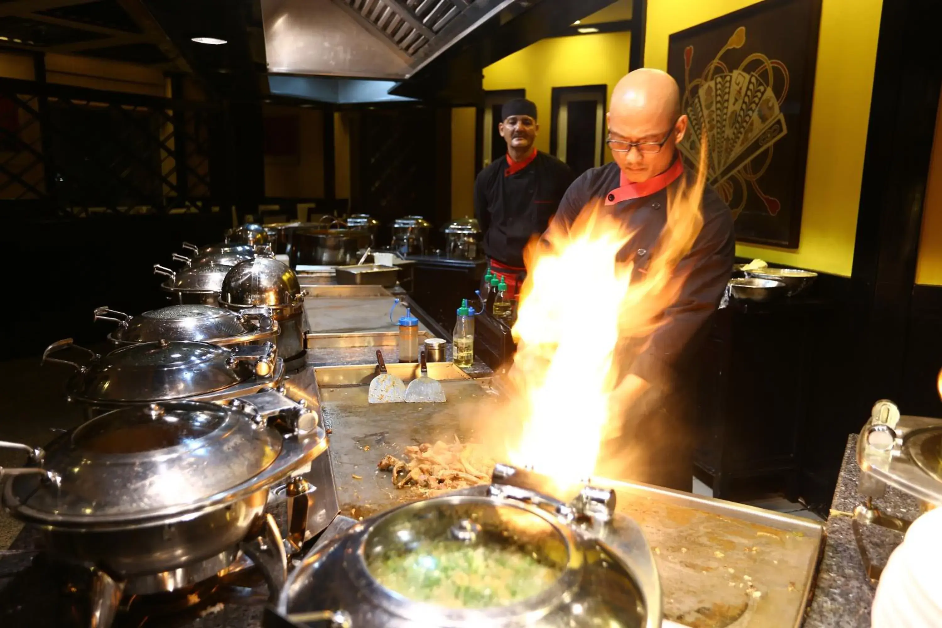 Restaurant/places to eat in Avari Towers Karachi Restaurant/places to eat in Avari Towers Karachi