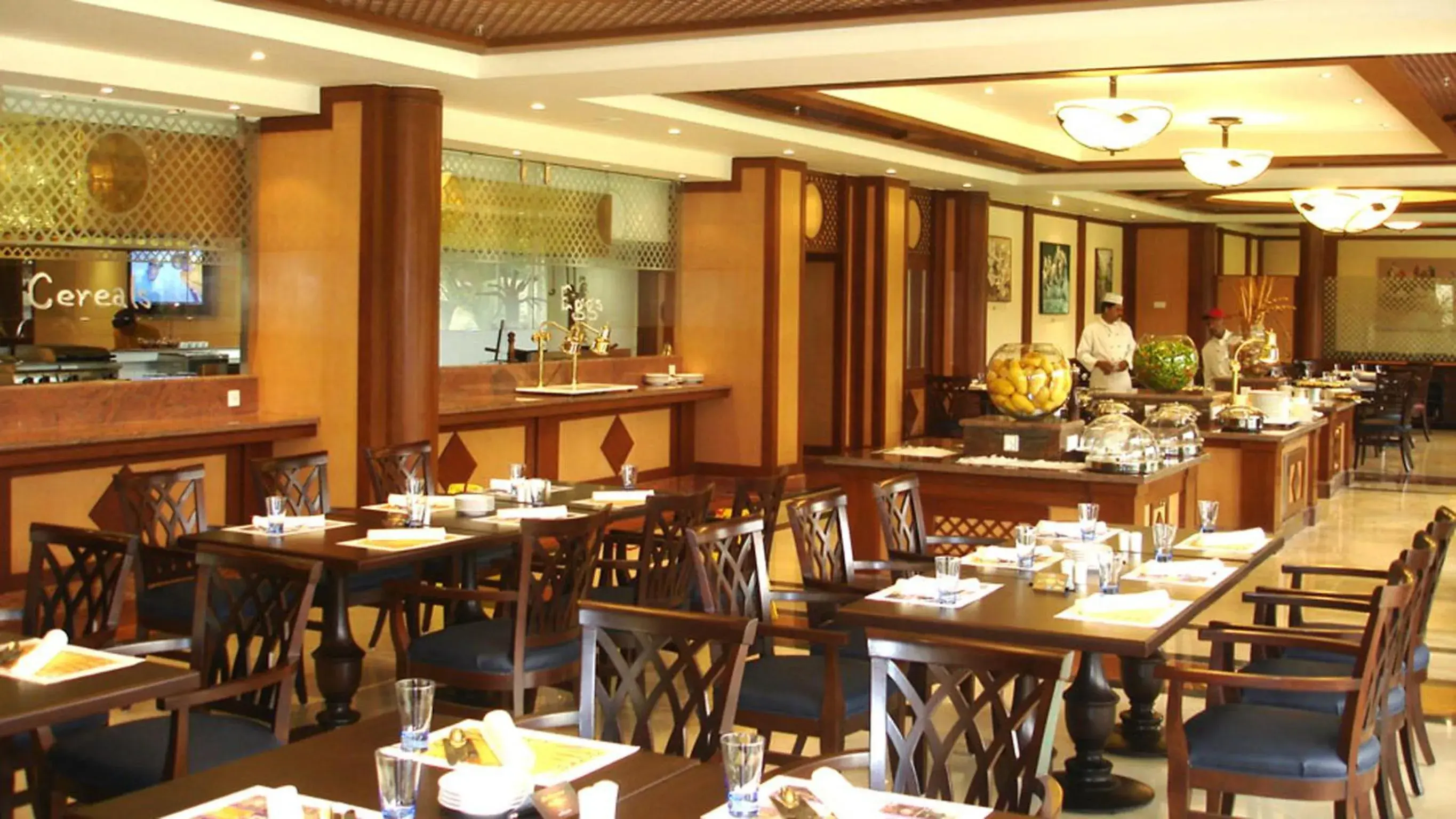Restaurant/places to eat in Avari Towers Karachi Restaurant/places to eat in Avari Towers Karachi