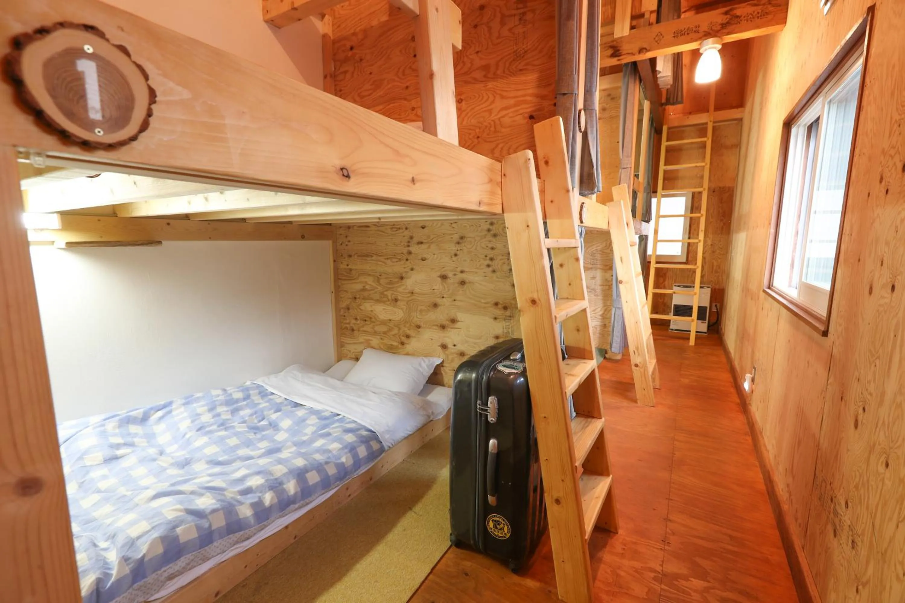 Photo of the whole room, Bed in SappoLodge