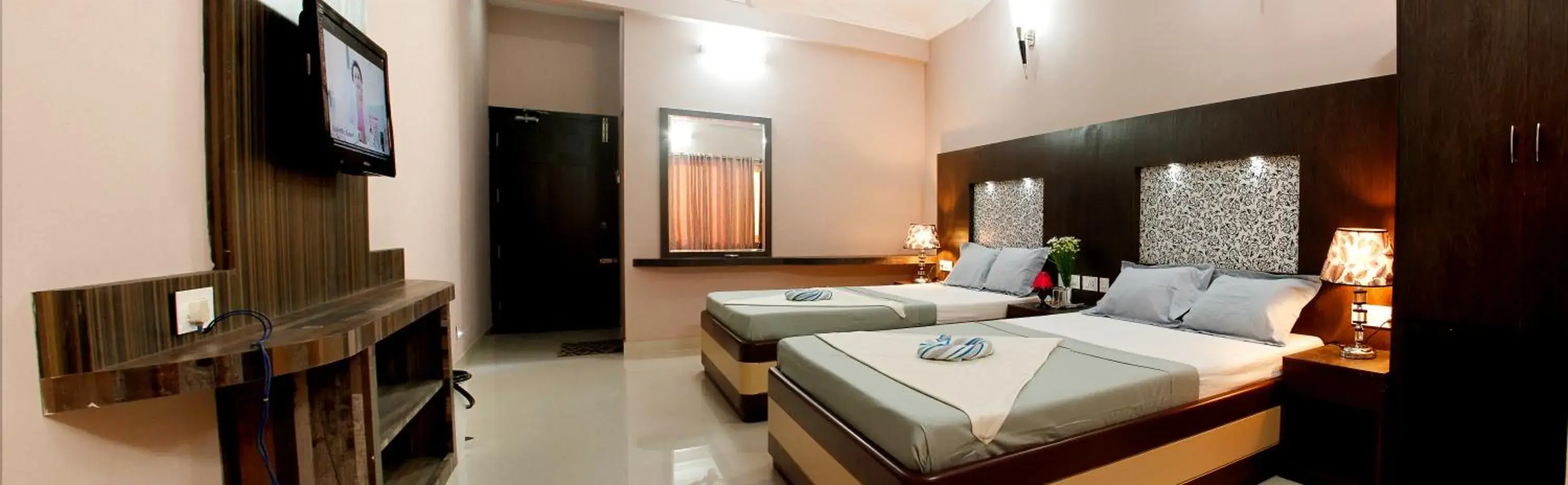 Bed in Hotel Skyark Bed in Hotel Skyark