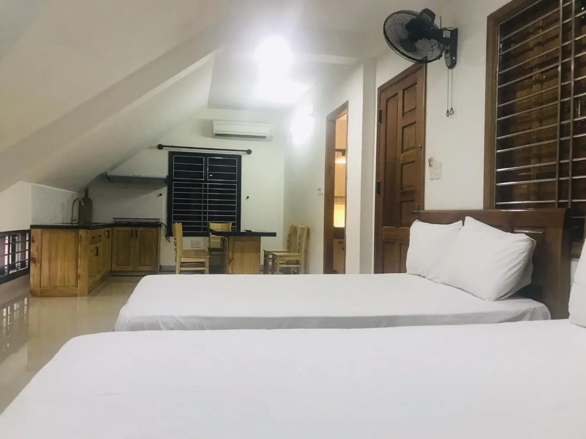 Bedroom, Bed in Dam Tien Hotel Bedroom, Bed in Dam Tien Hotel