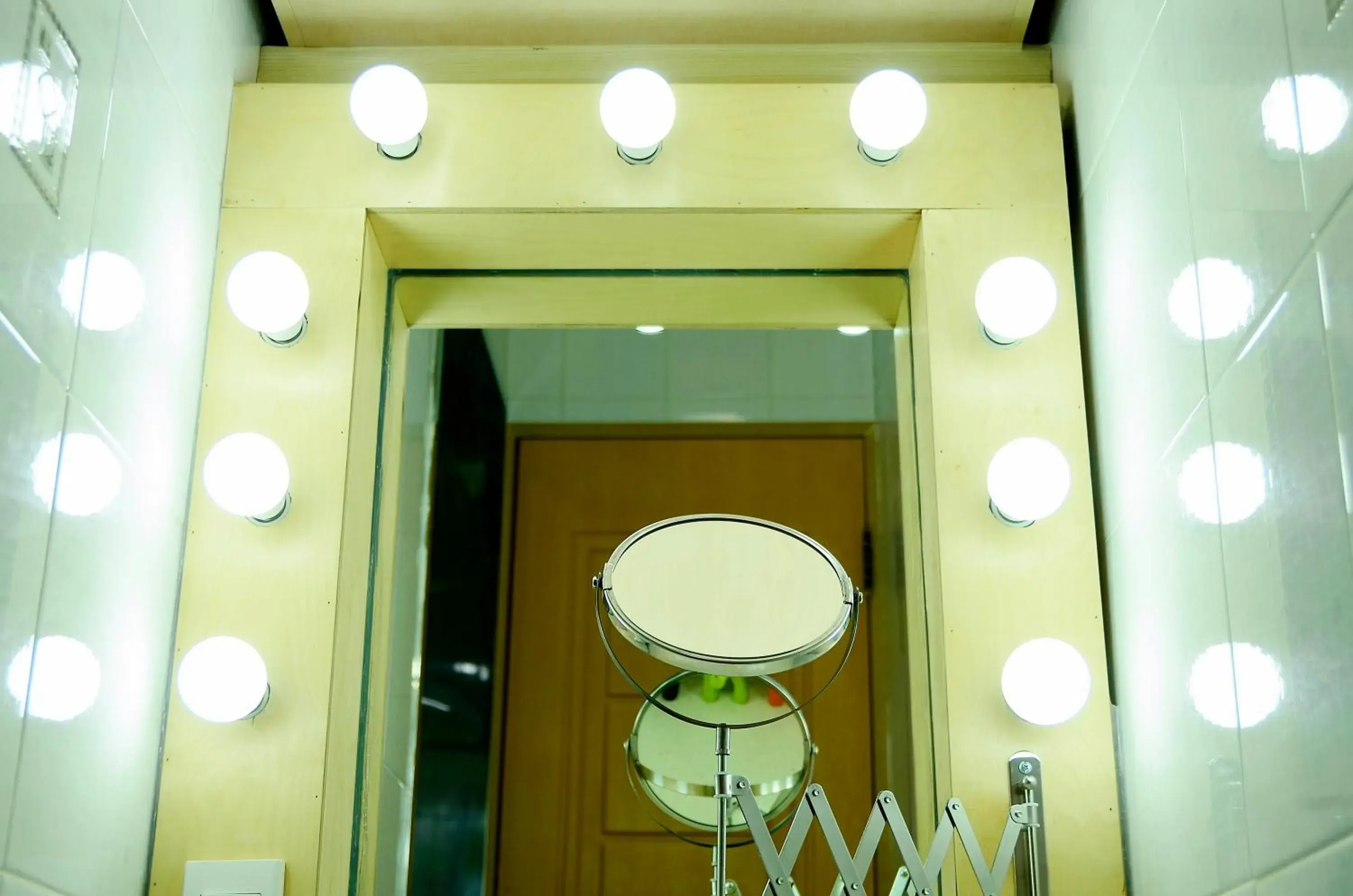 Property building in Ganderak Guesthouse Property building in Ganderak Guesthouse