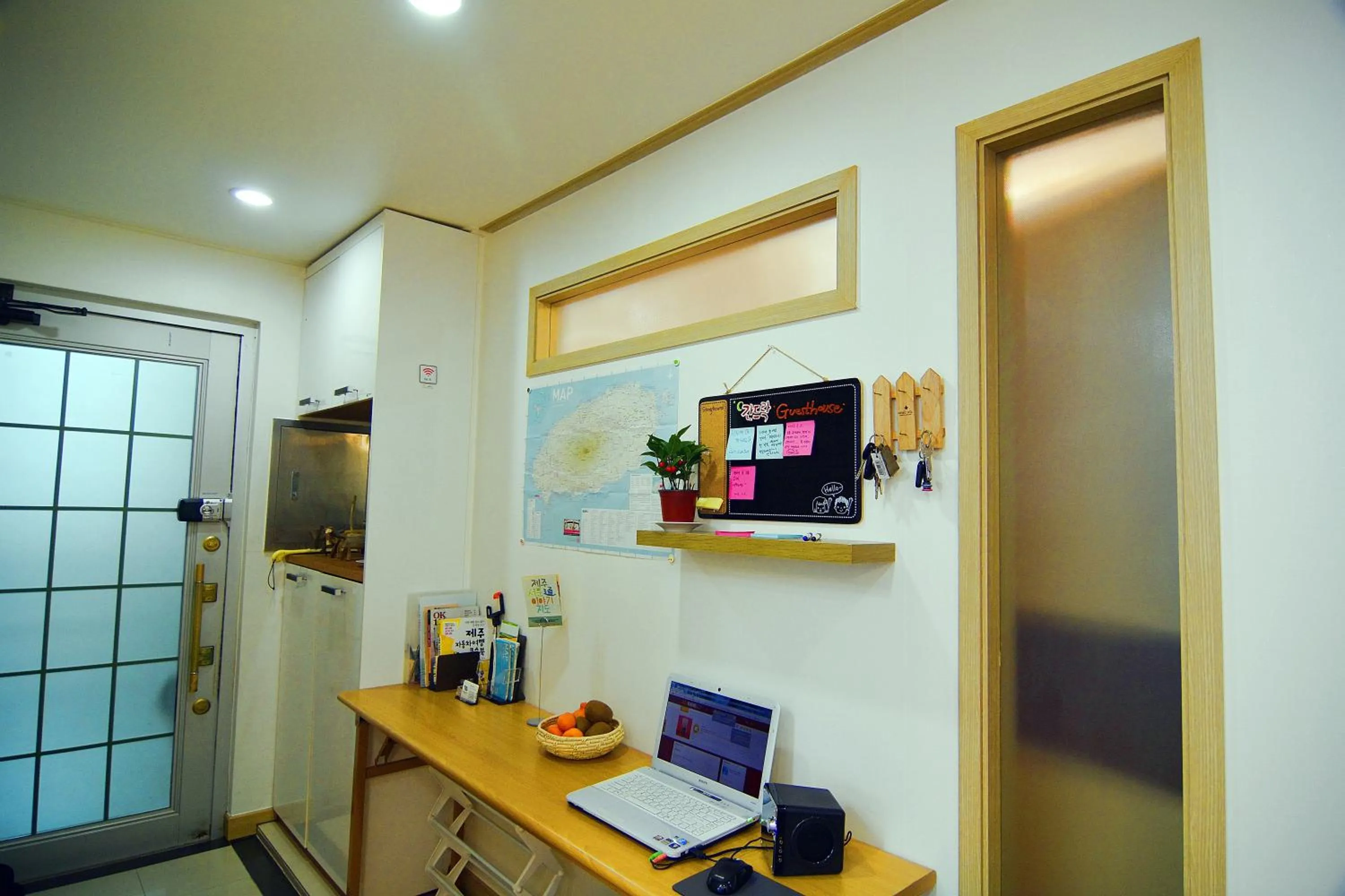 Lobby or reception in Ganderak Guesthouse