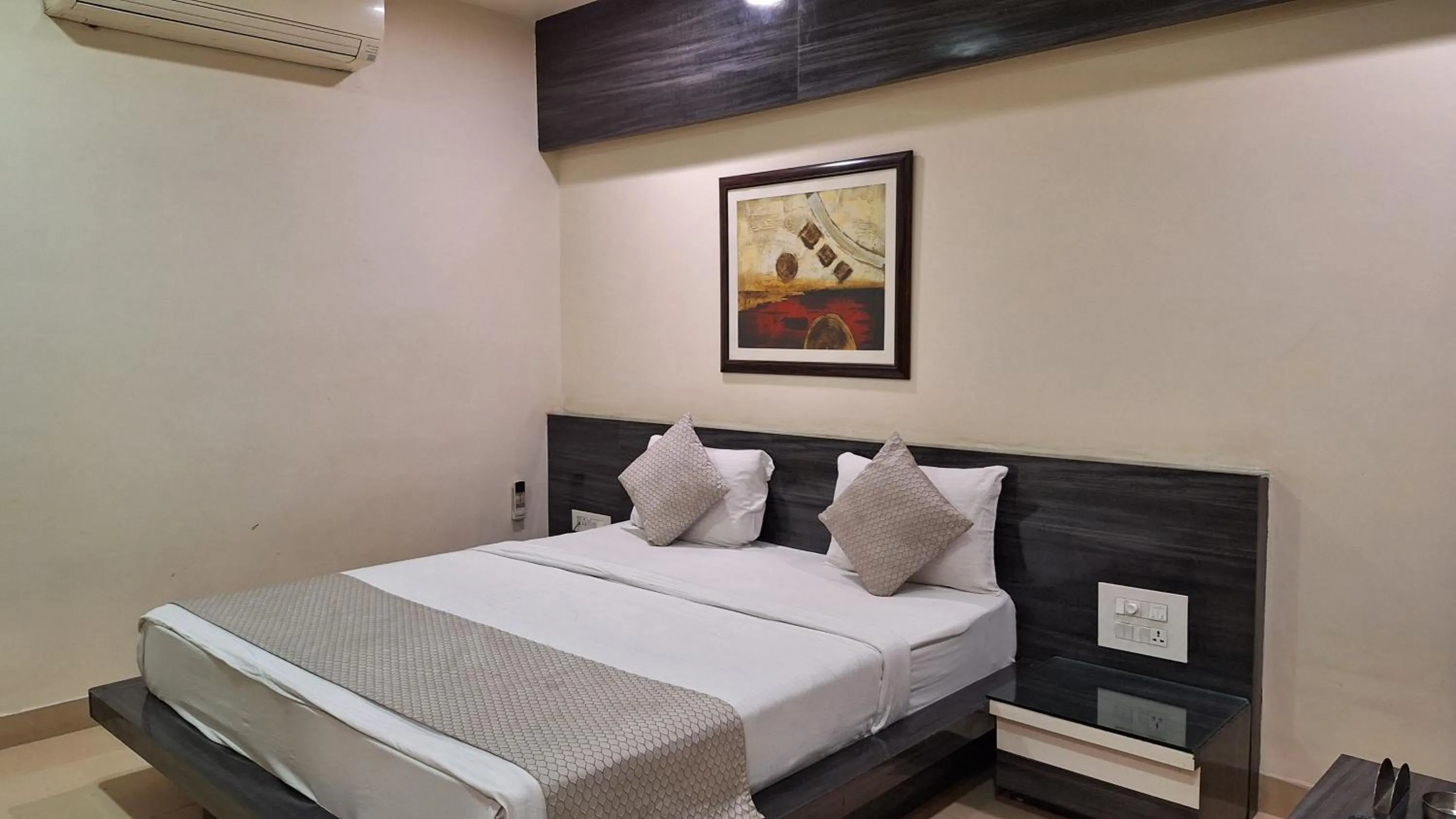 Bedroom, Bed in Hotel Alankar Palace