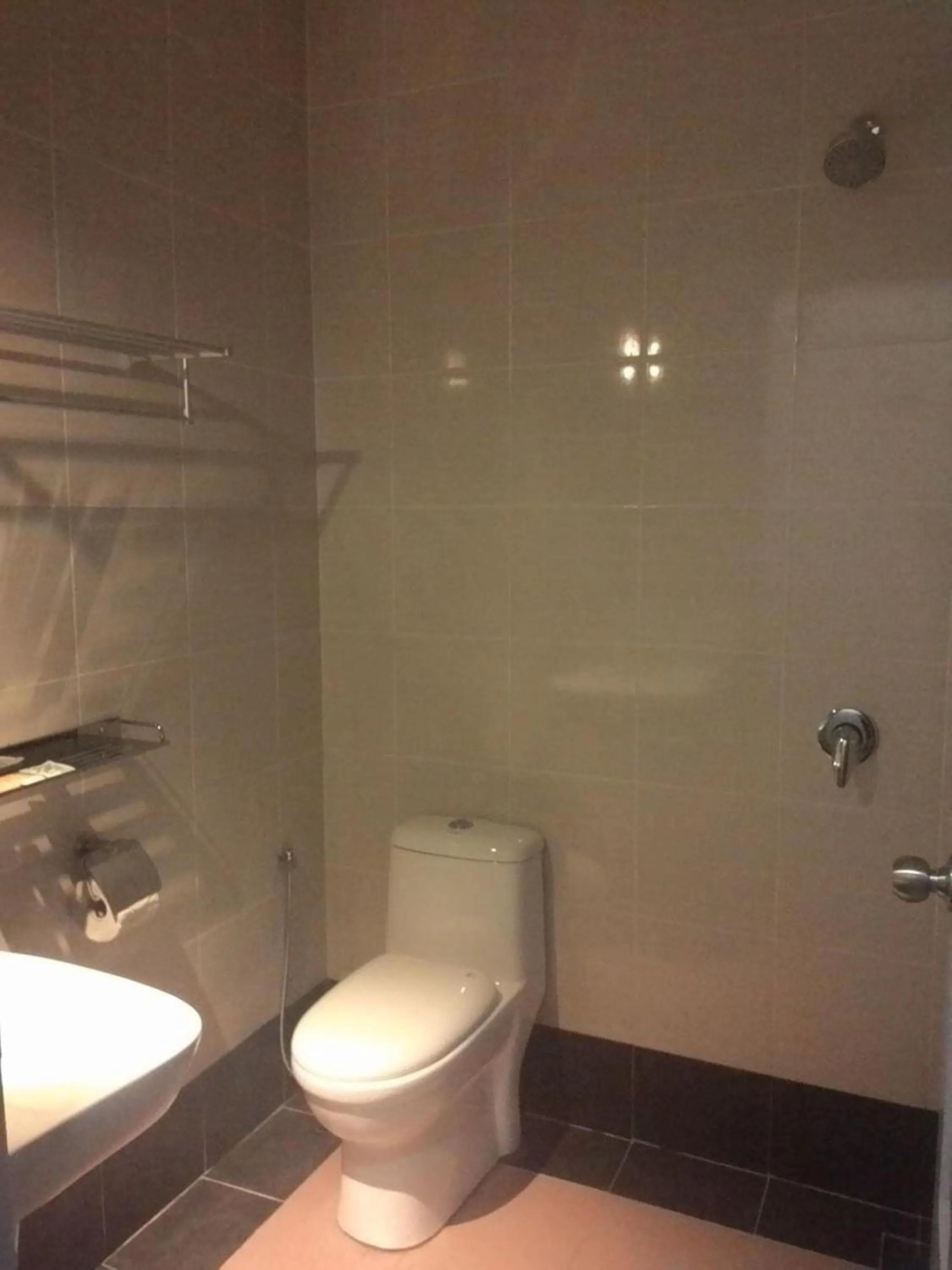 Bathroom in 101 Hotel