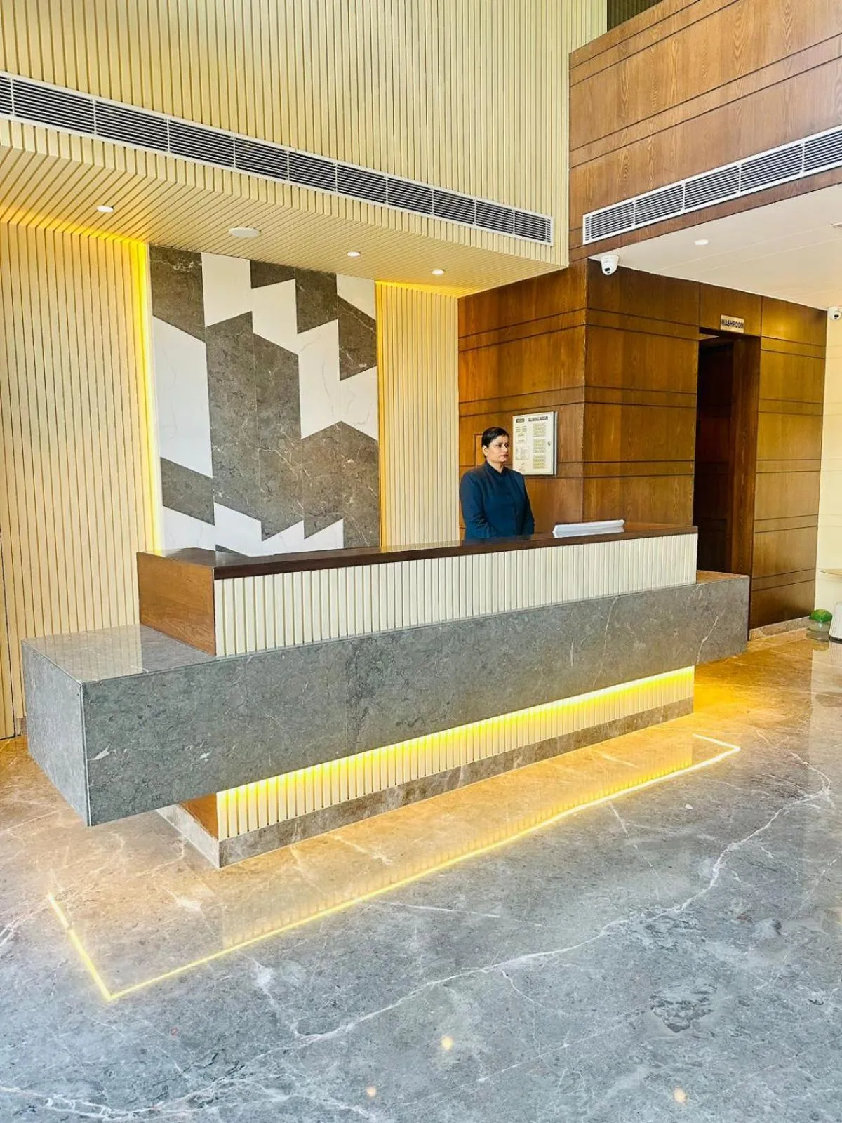 Lobby or reception in Best Western Swaran Amritsar