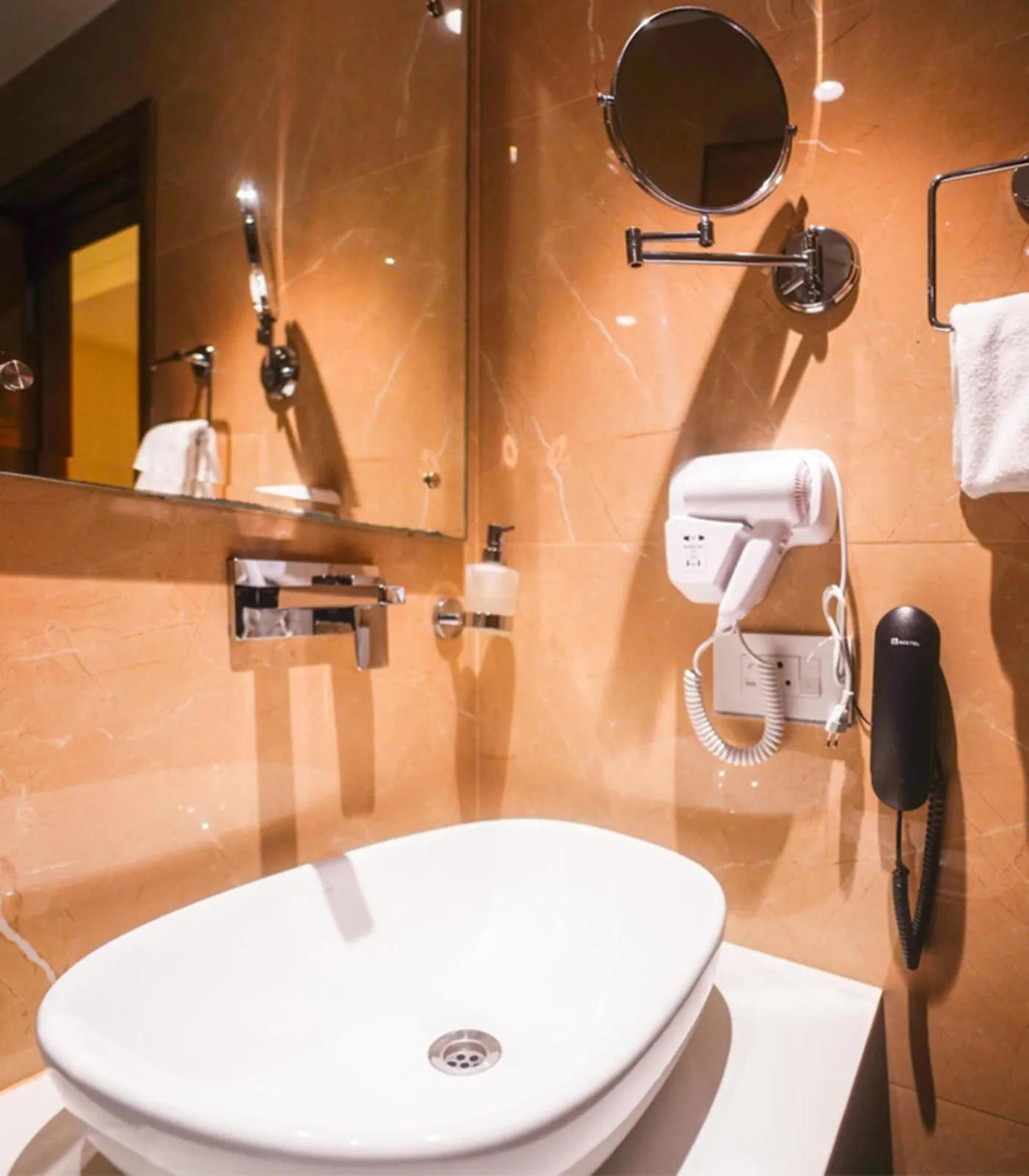 Bathroom in Best Western Swaran Amritsar