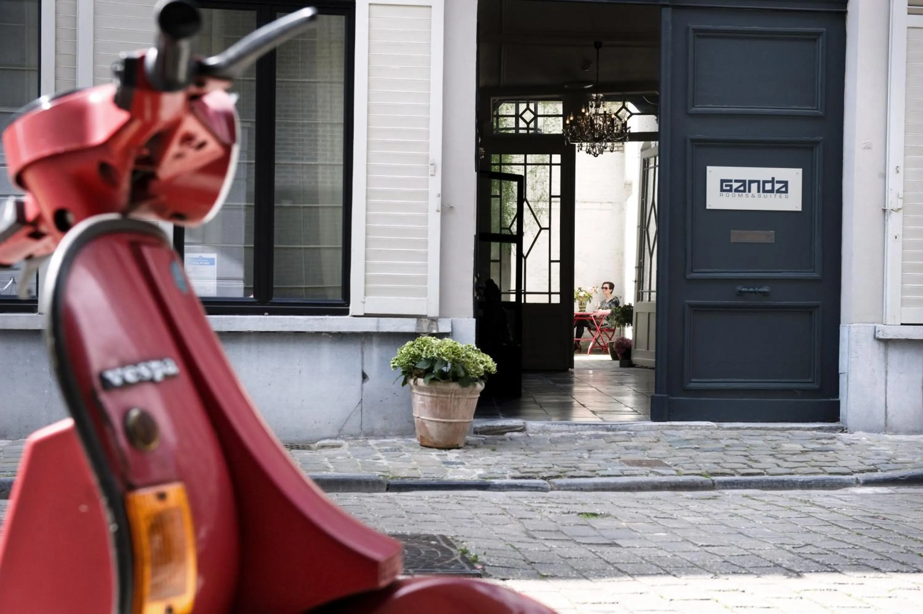 Facade/entrance in Ganda Rooms & Suites