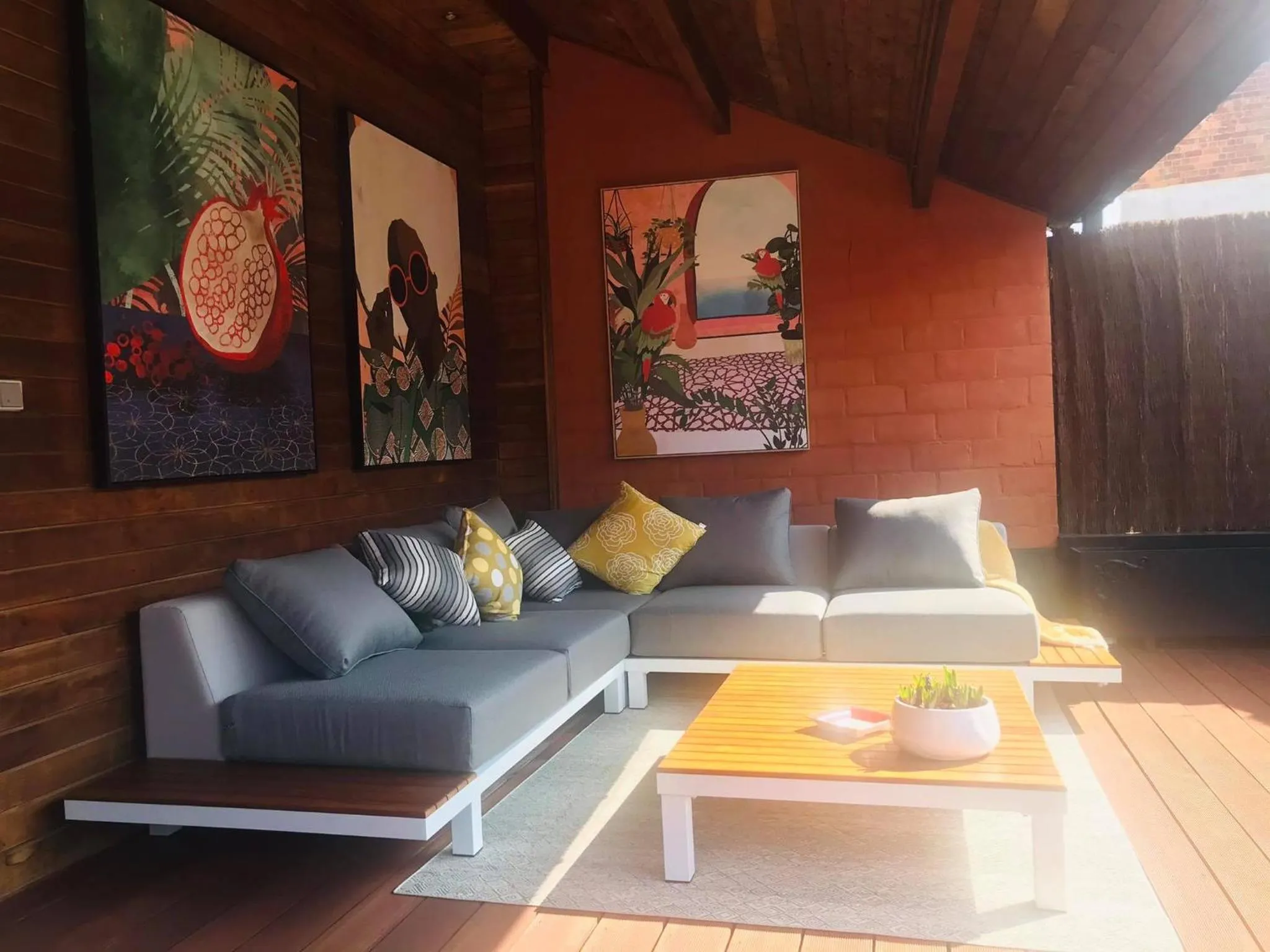 Property building in Ganda Rooms & Suites