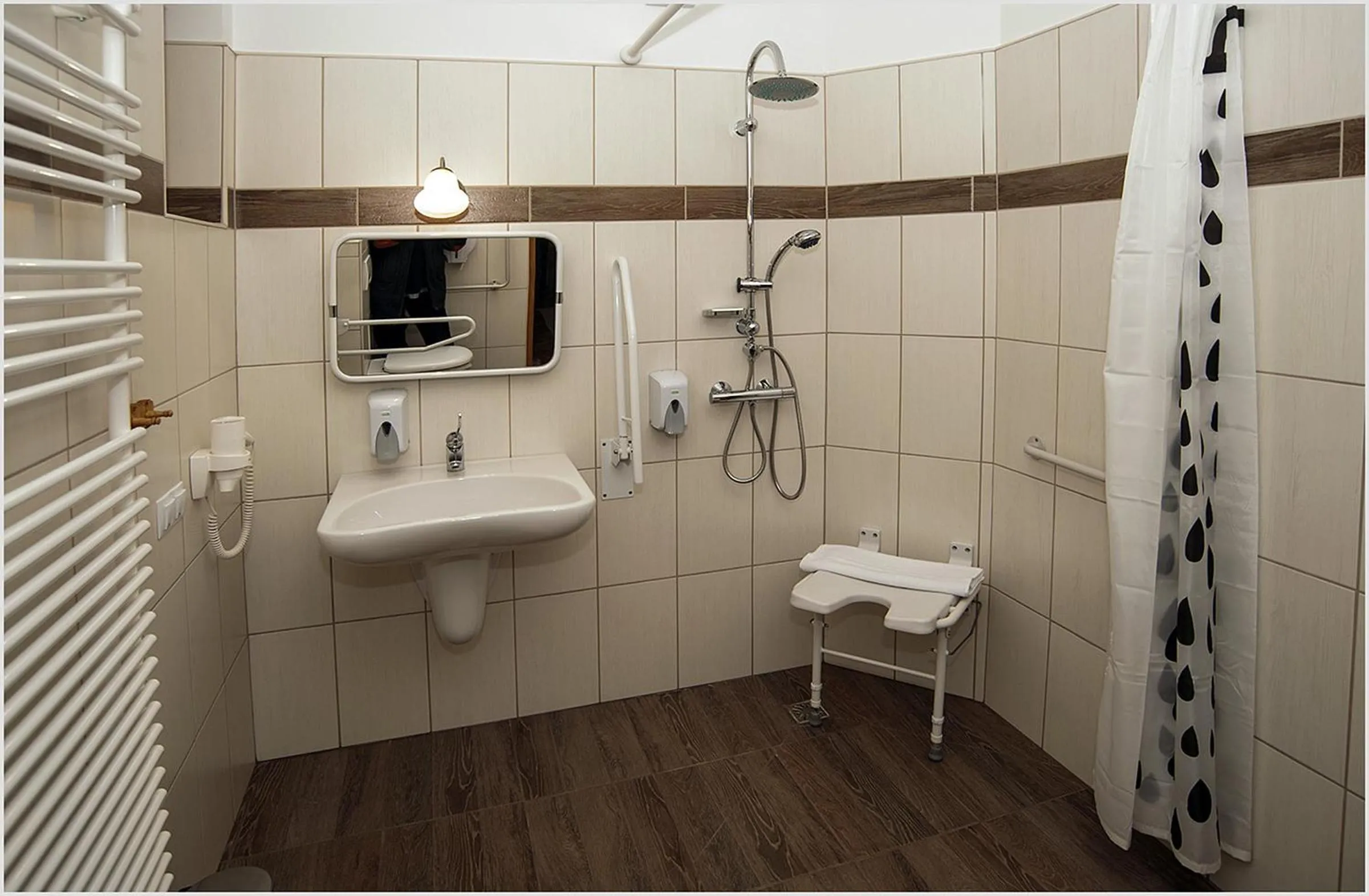 Shower in Szent Gellért Borház és Vendégfogadó