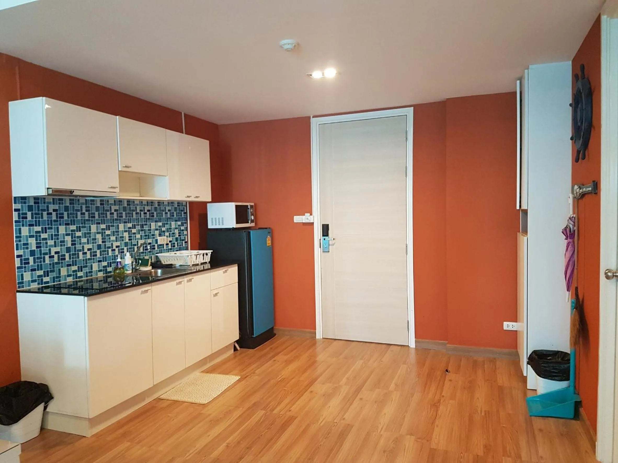 Kitchen or kitchenette in My Resort Hua Hin by Pat