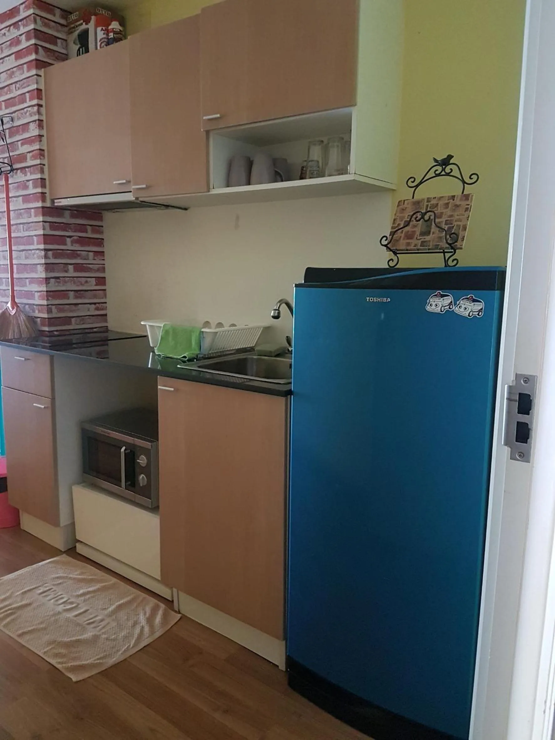 Kitchen or kitchenette in My Resort Hua Hin by Pat