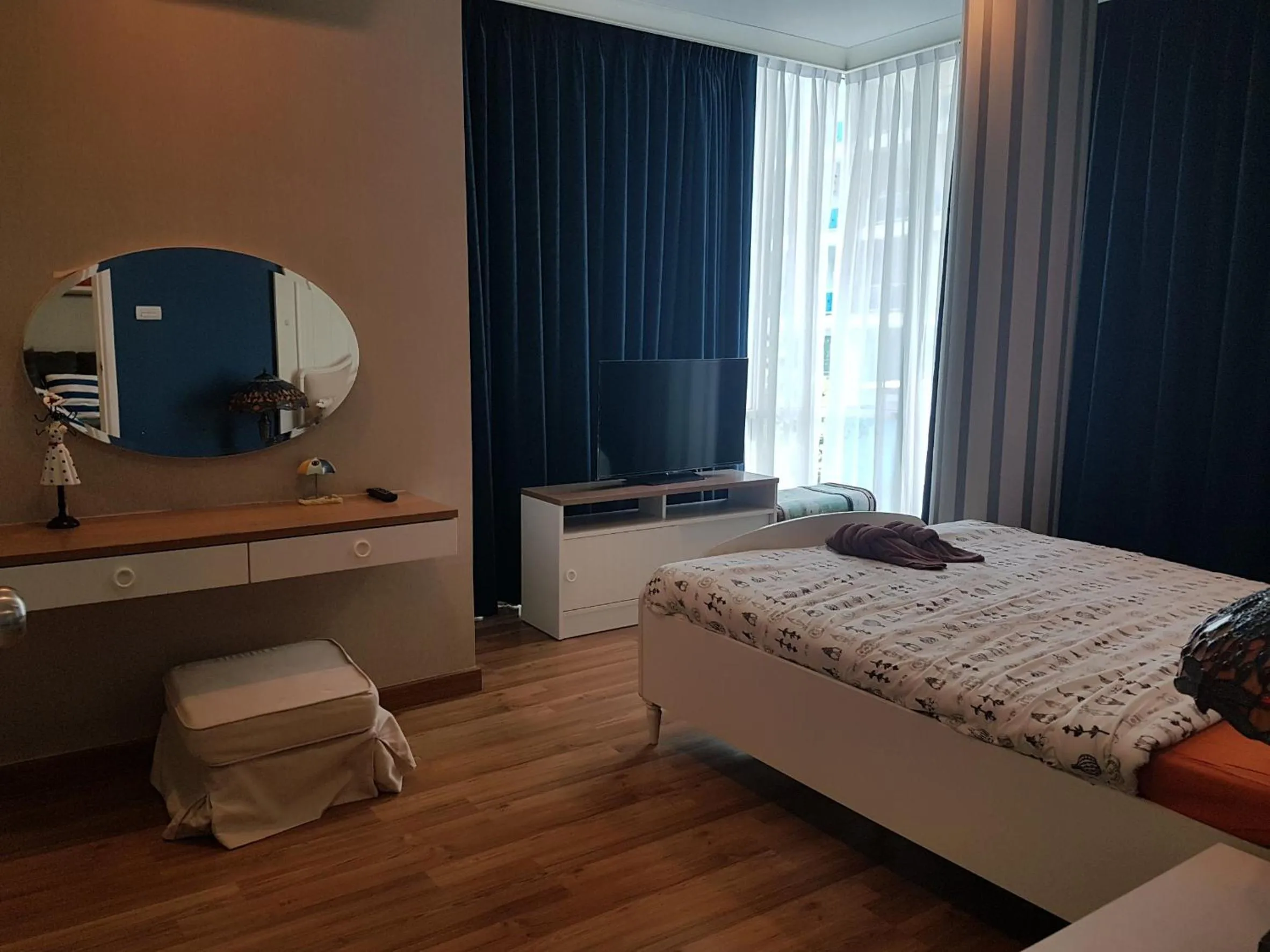 TV and multimedia in My Resort Hua Hin by Pat