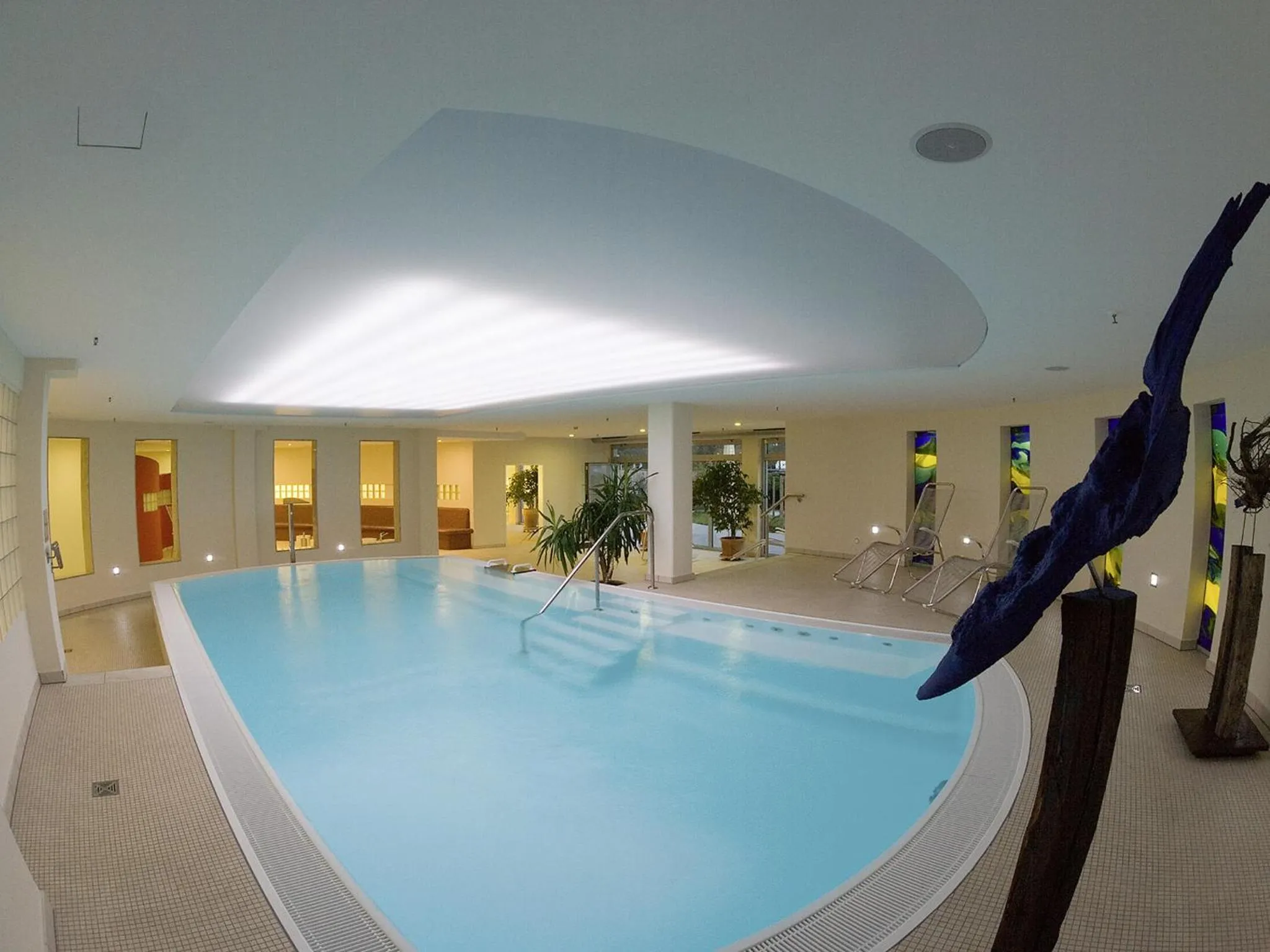 Swimming Pool in Seminarhotel in der Manfred-Sauer-Stiftung