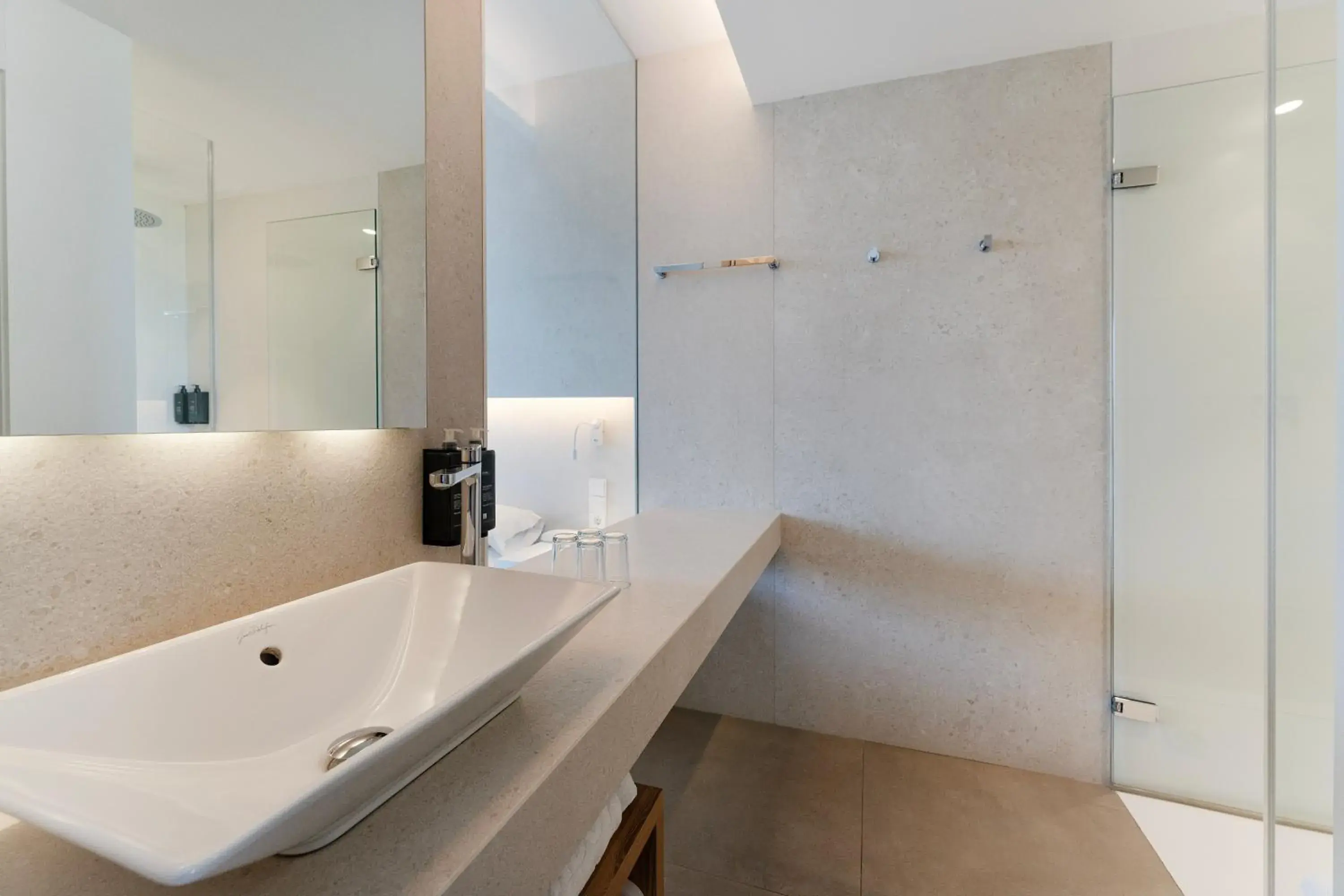 Bathroom in Bordoy Cosmopolitan Bathroom in Bordoy Cosmopolitan