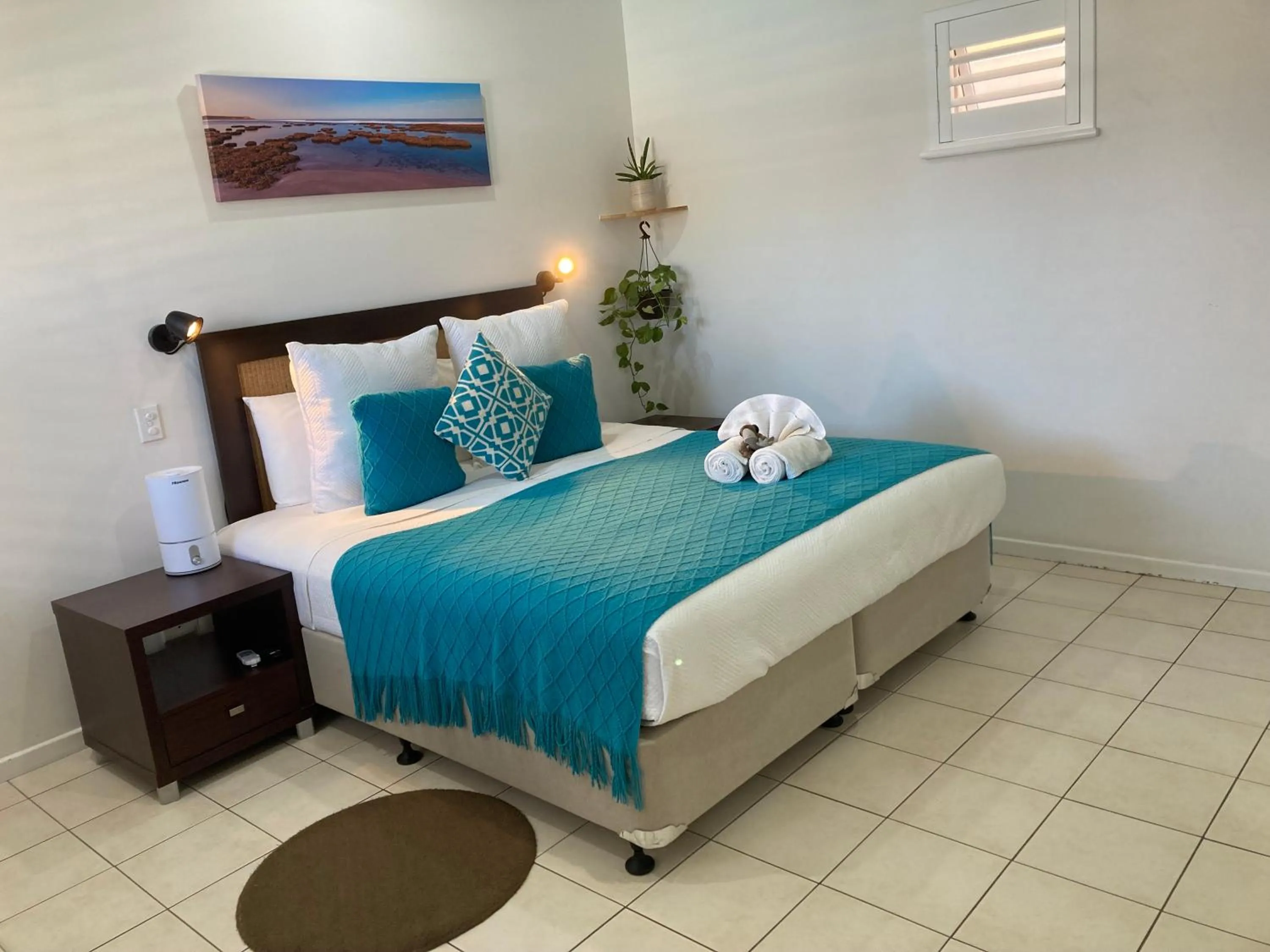 Bedroom, Bed in Gecko Lodge Kalbarri