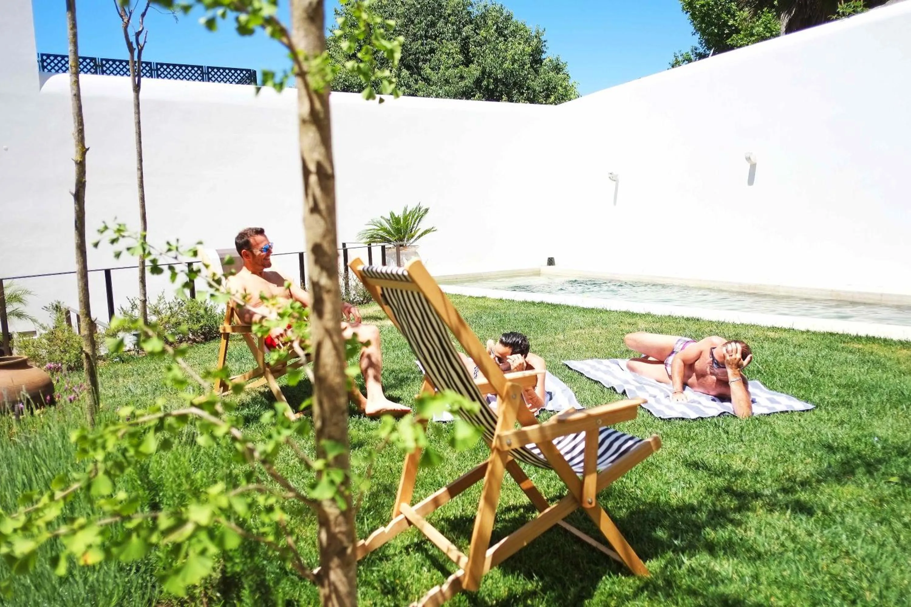 Garden in The Late Birds Lisbon - Gay Urban Resort