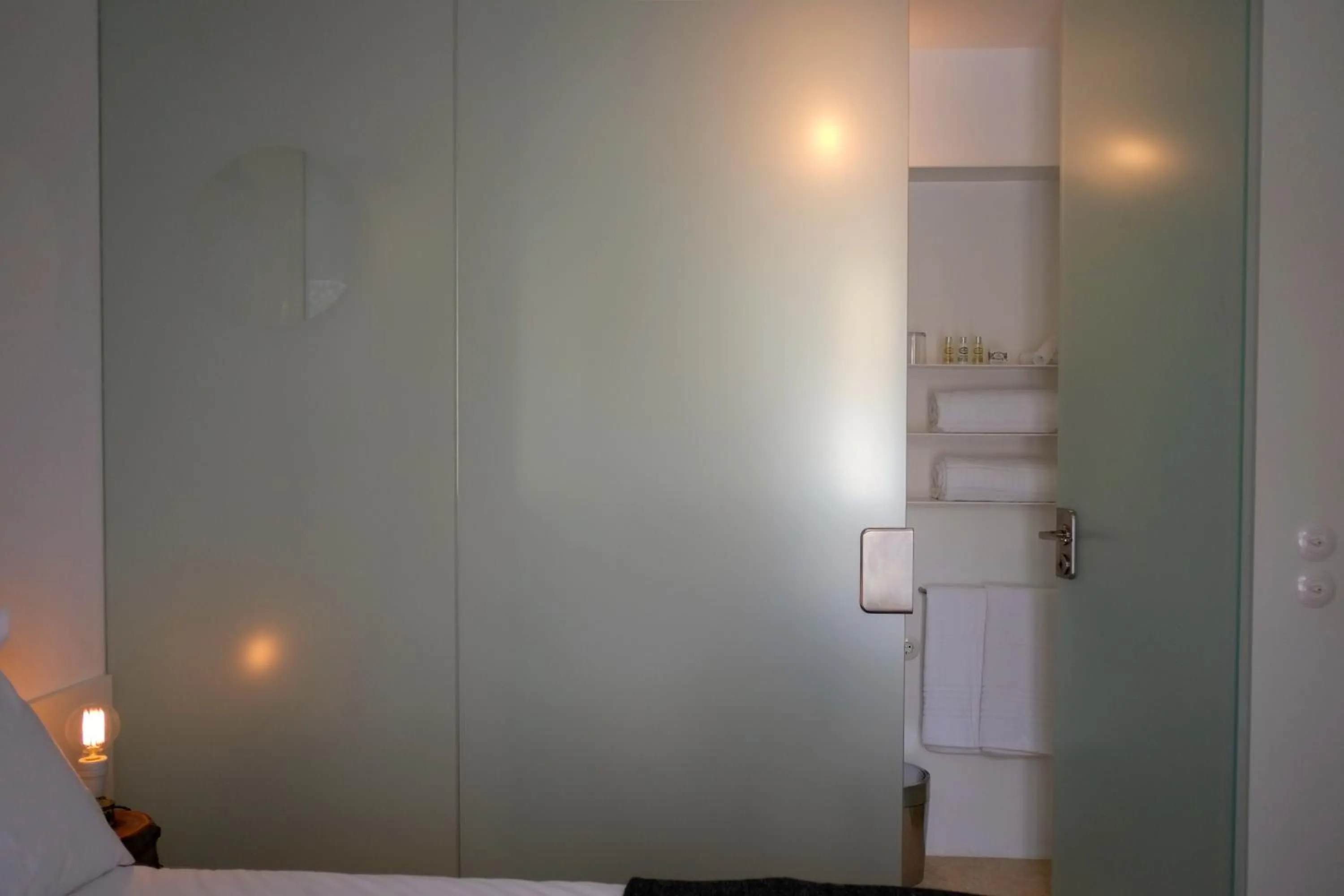 Bathroom in The Late Birds Lisbon - Gay Urban Resort