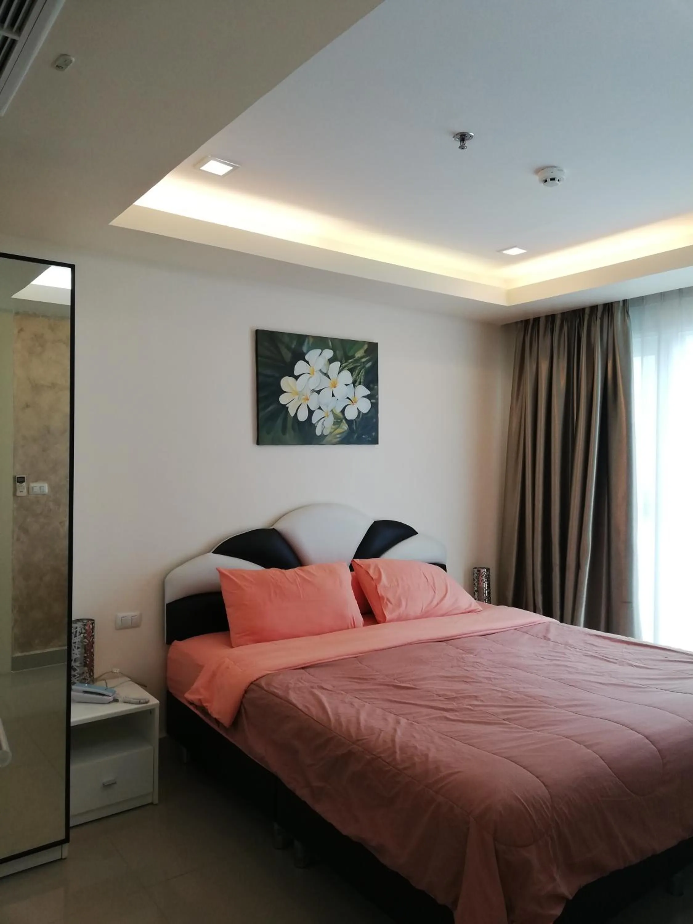 Bedroom, Bed in Cosy Beach View Apartments