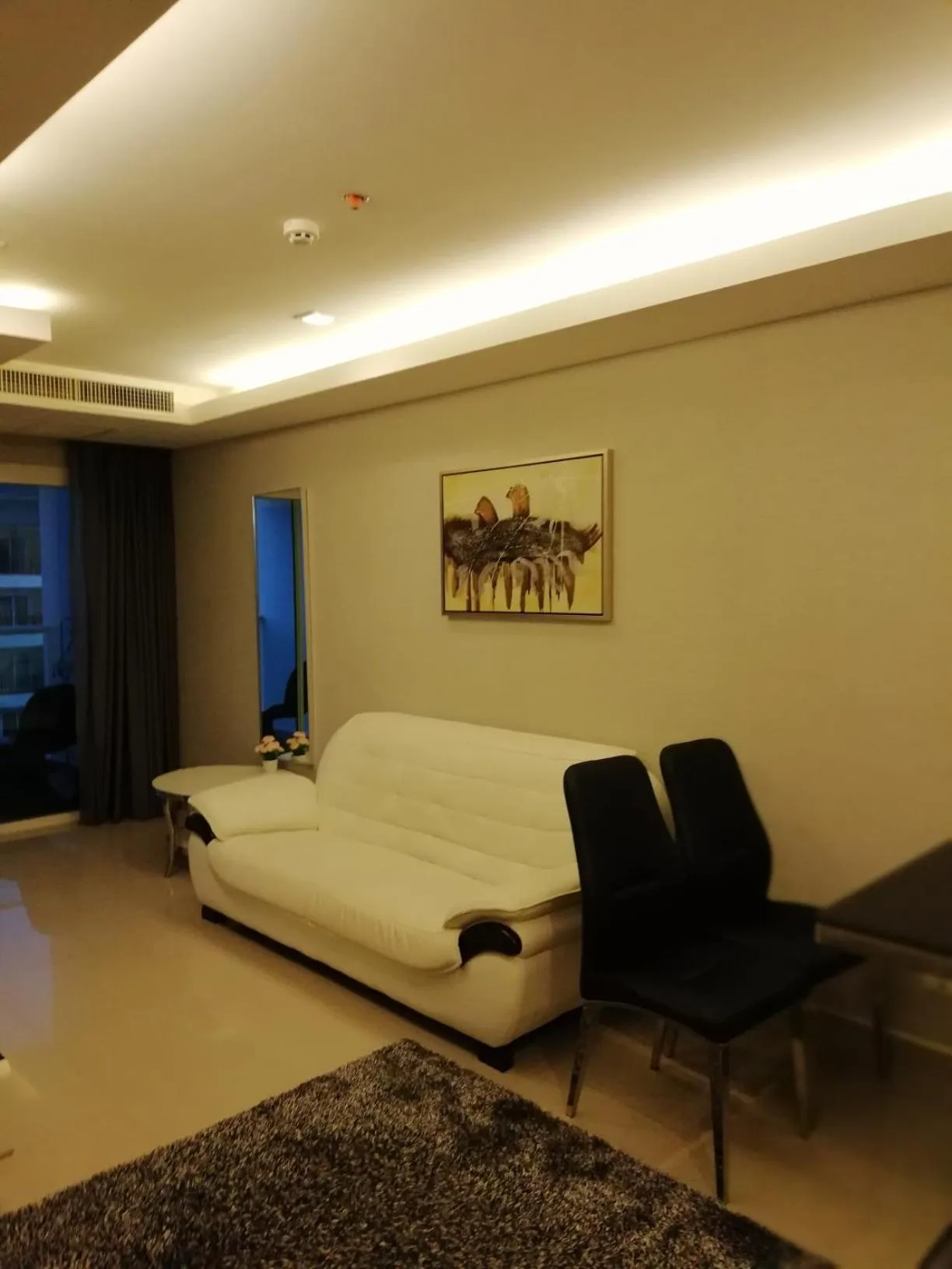 Living room, Bed in Cosy Beach View Apartments