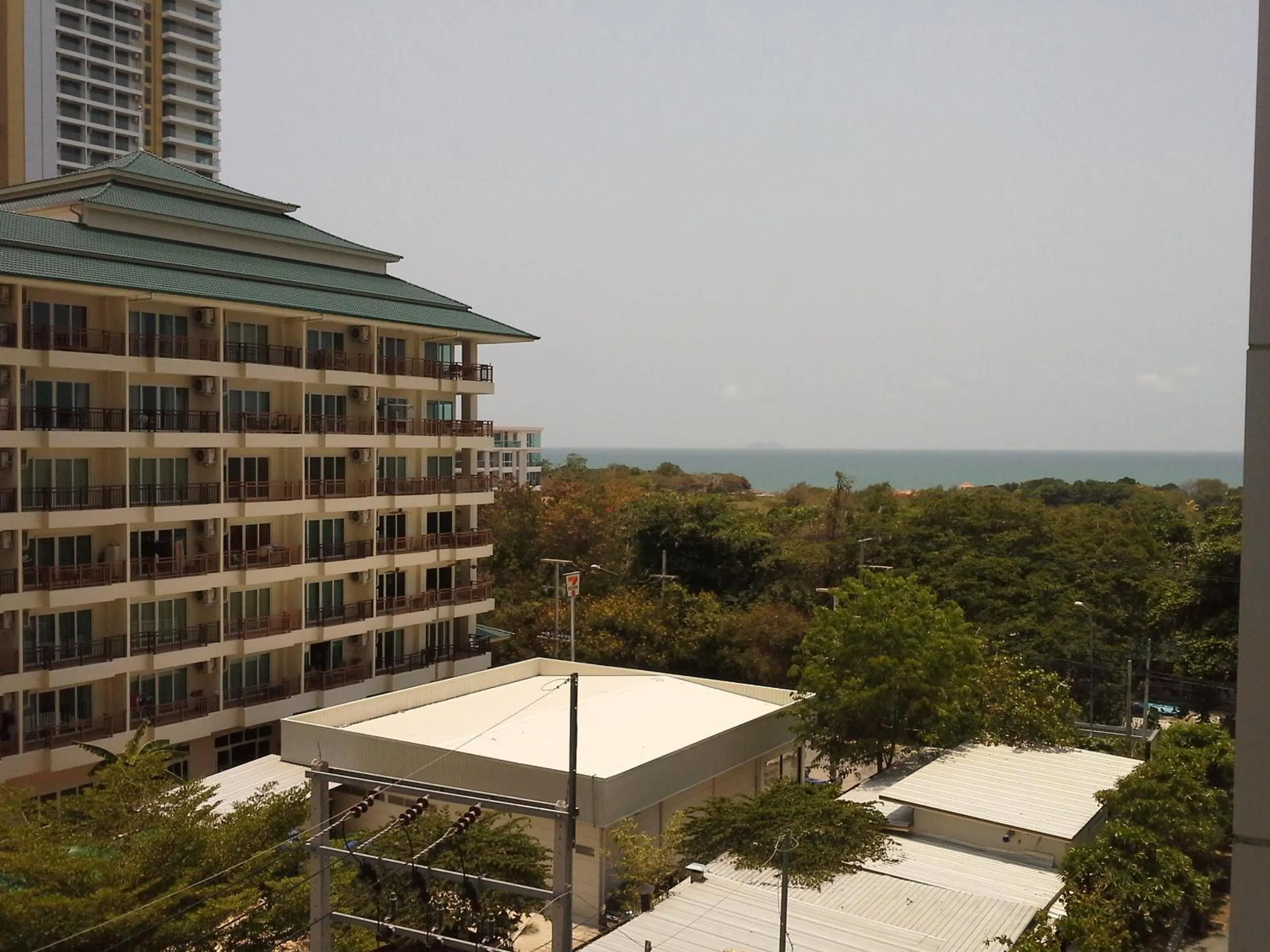 Sea view in Cosy Beach View Apartments