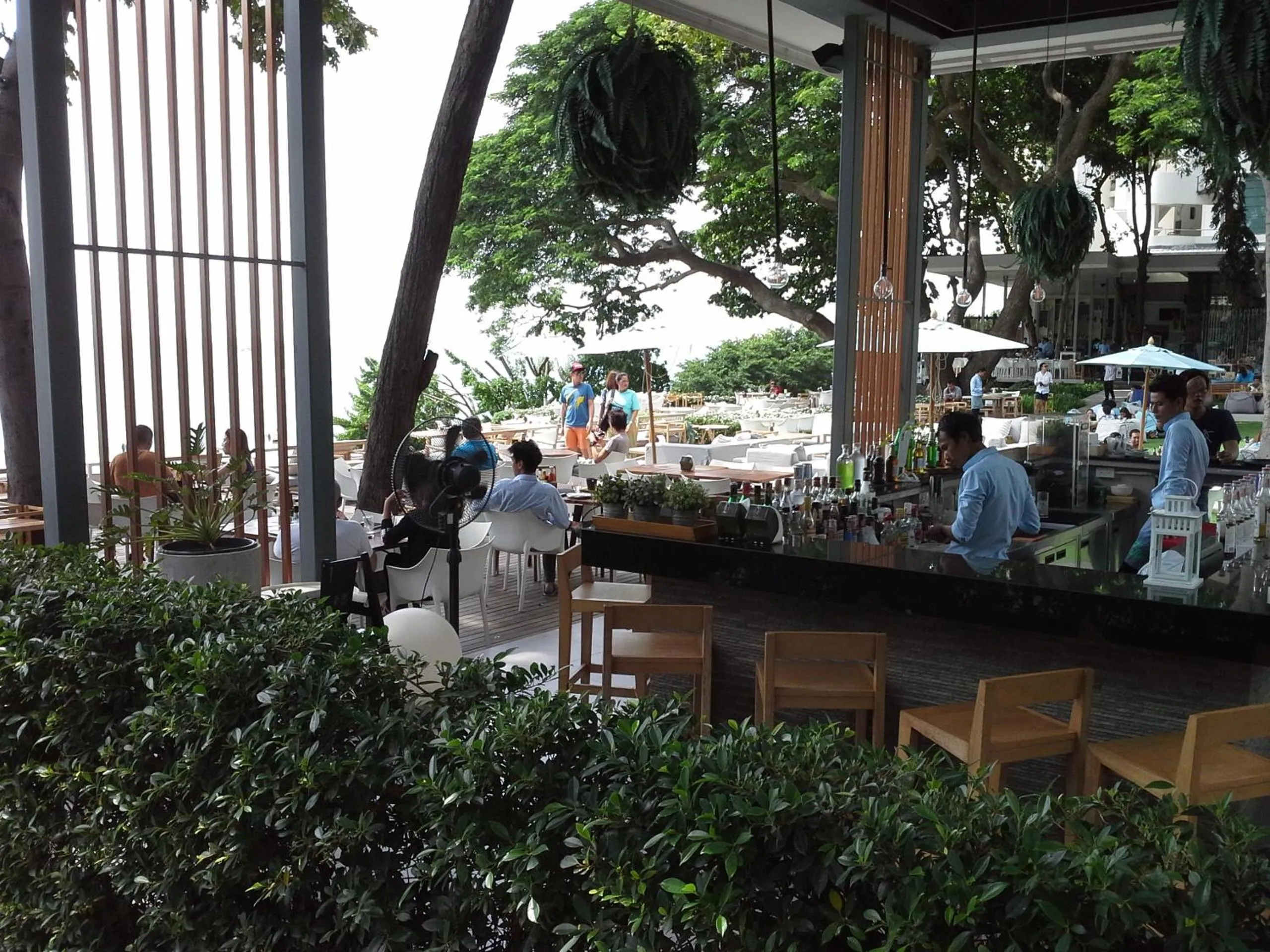 Restaurant/places to eat in Cosy Beach View Apartments