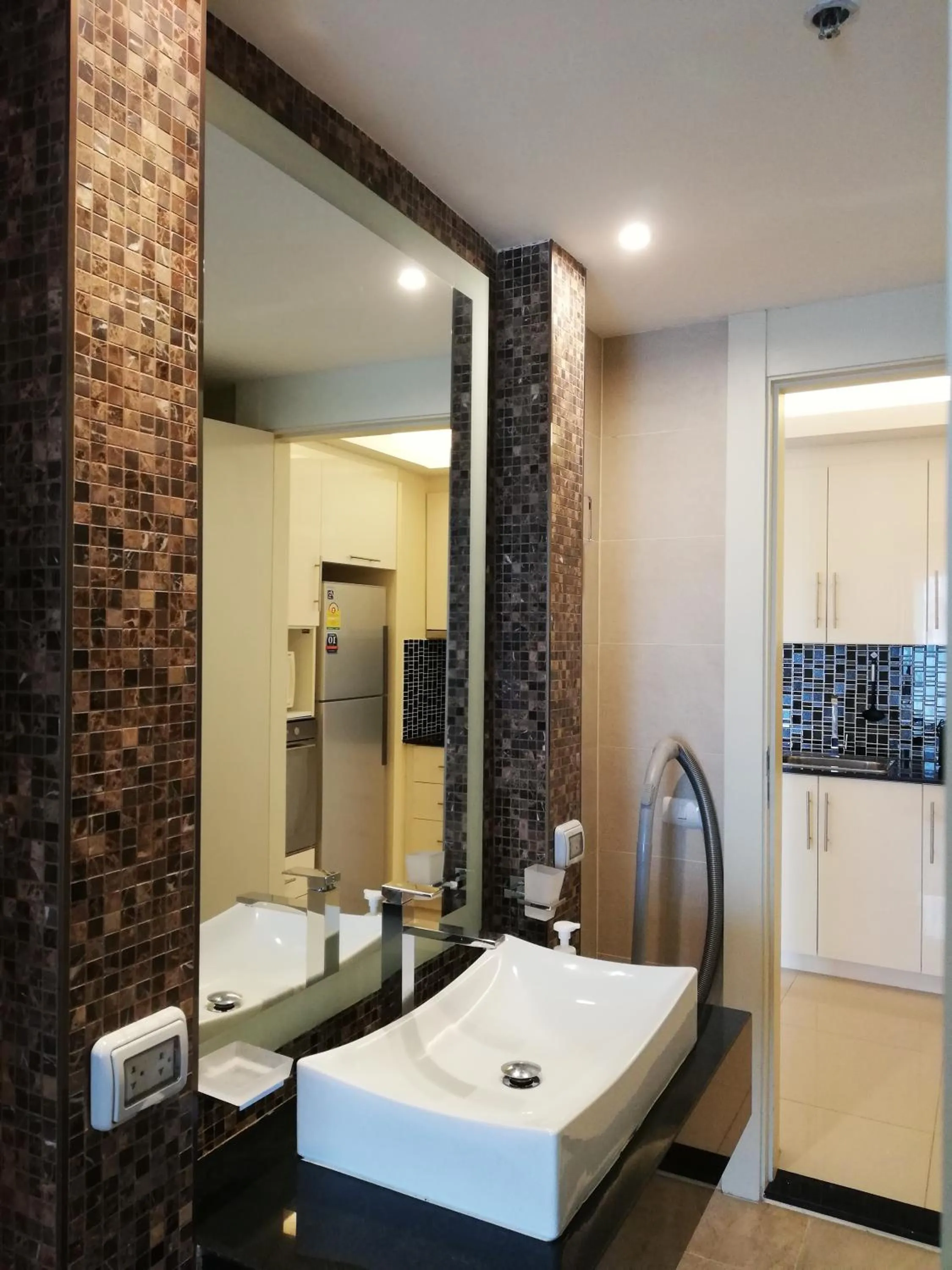 Bathroom in Cosy Beach View Apartments