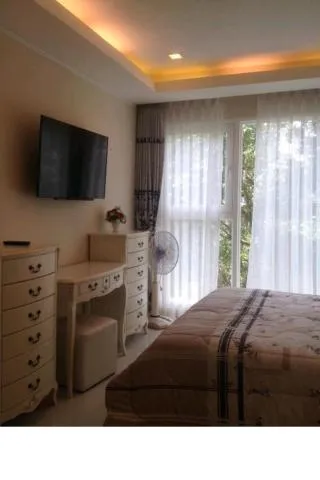 Bed in Cosy Beach View Apartments