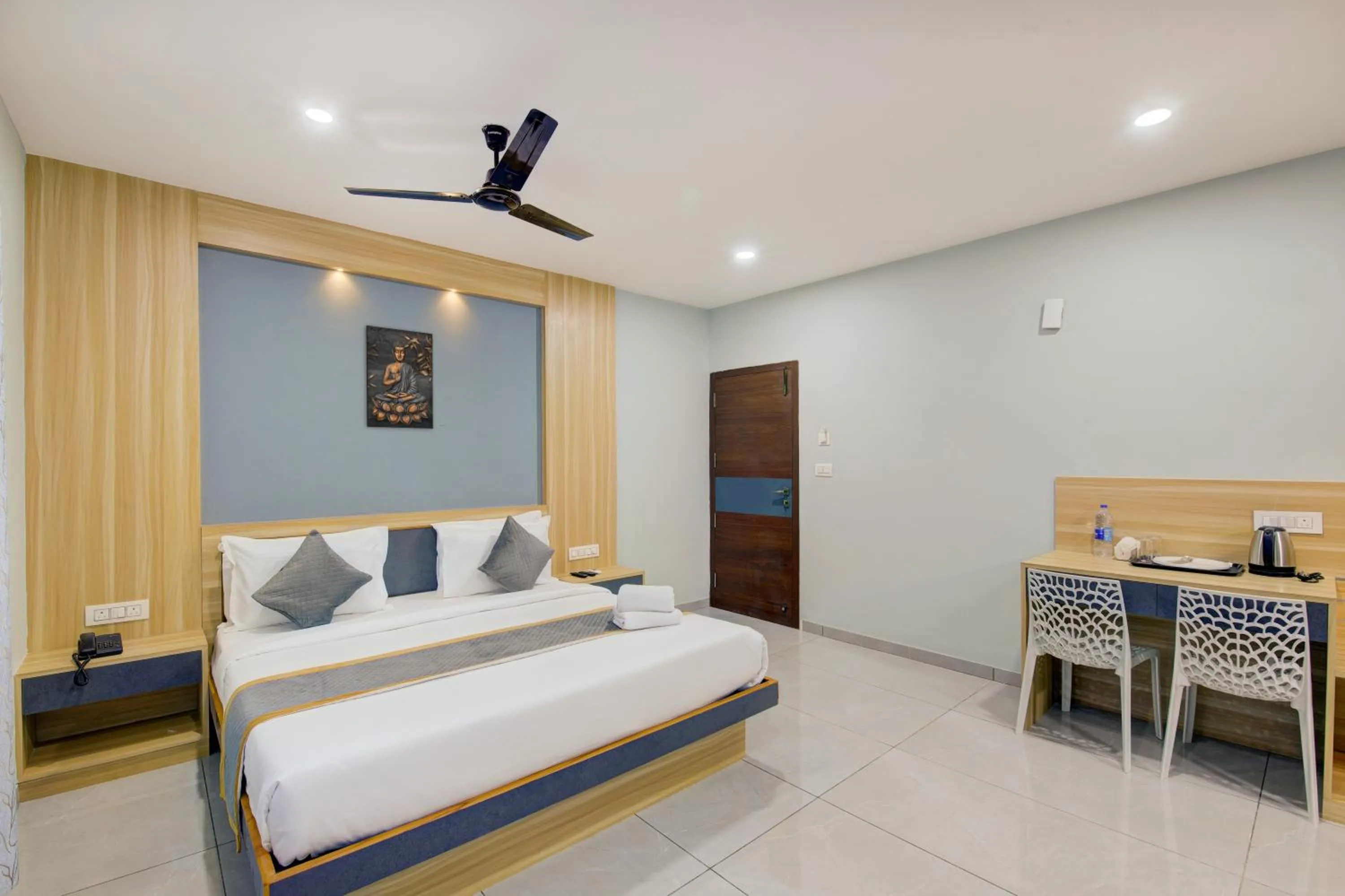Deluxe Double or Twin Room - single occupancy in Hotel Park Lane Yelahanka