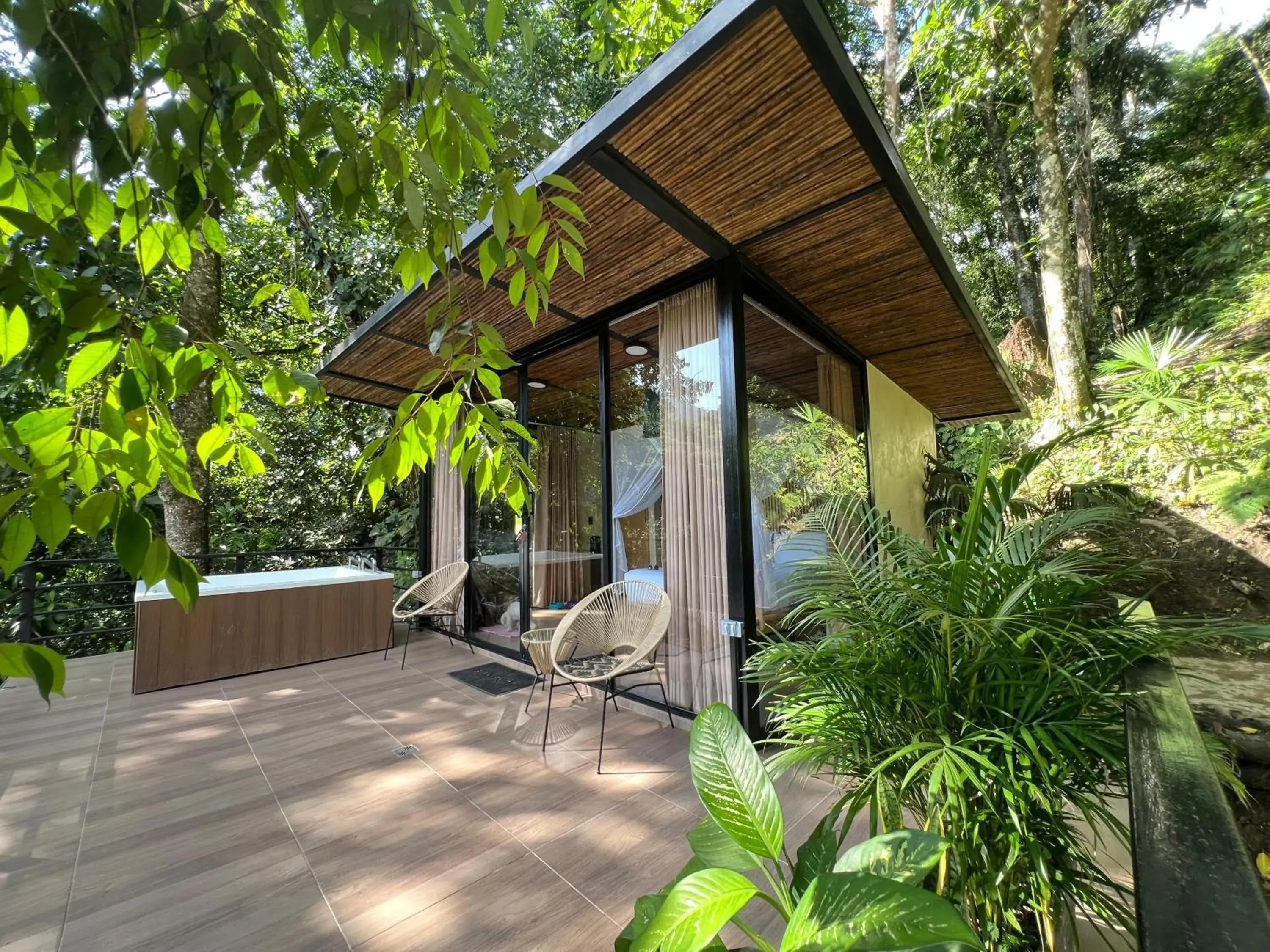 Deluxe Suite with Spa Bath - single occupancy in Rincon de la Sierra Minca Deluxe Suite with Spa Bath - single occupancy in Rincon de la Sierra Minca