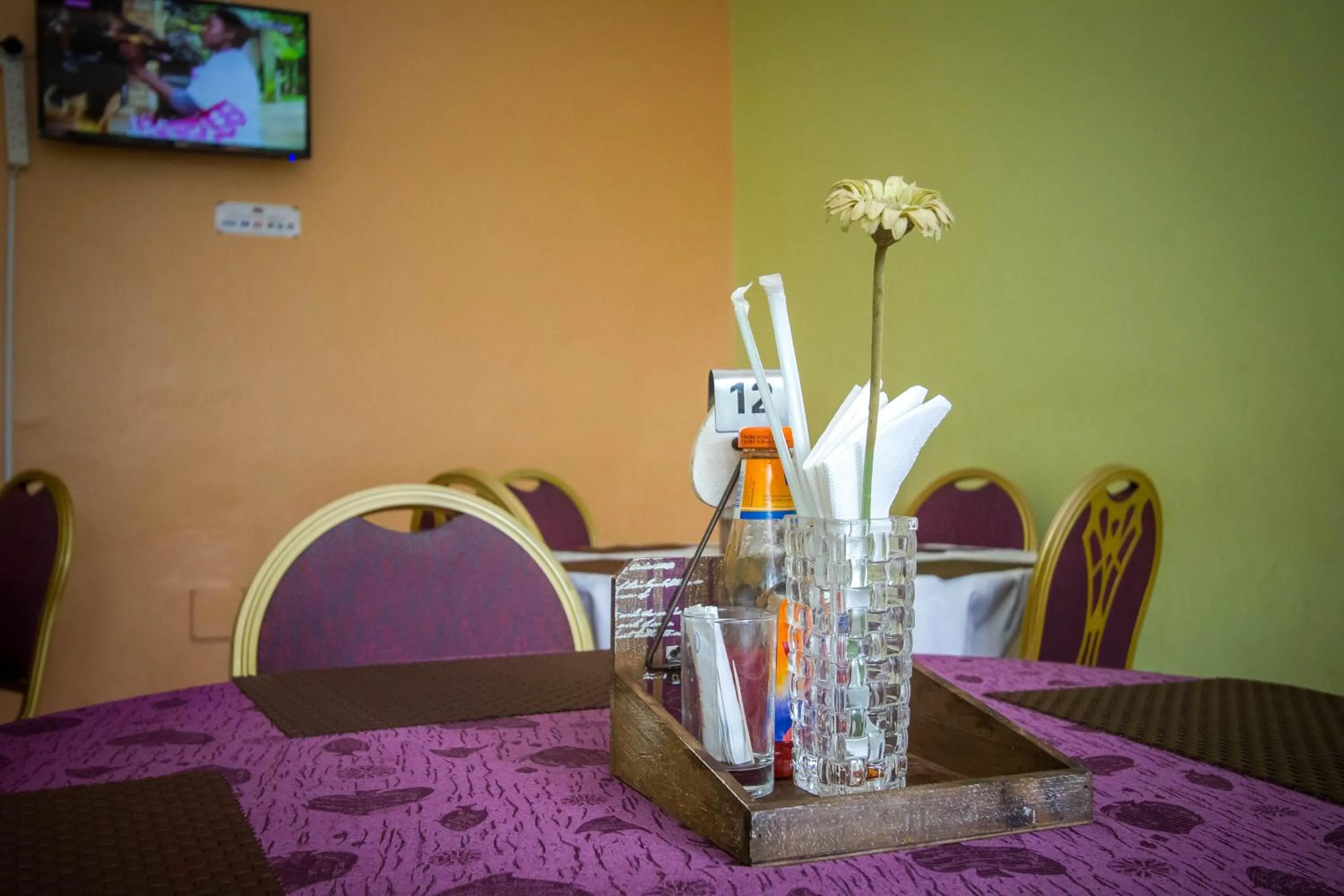 Restaurant/places to eat in Eight Winx Hotel