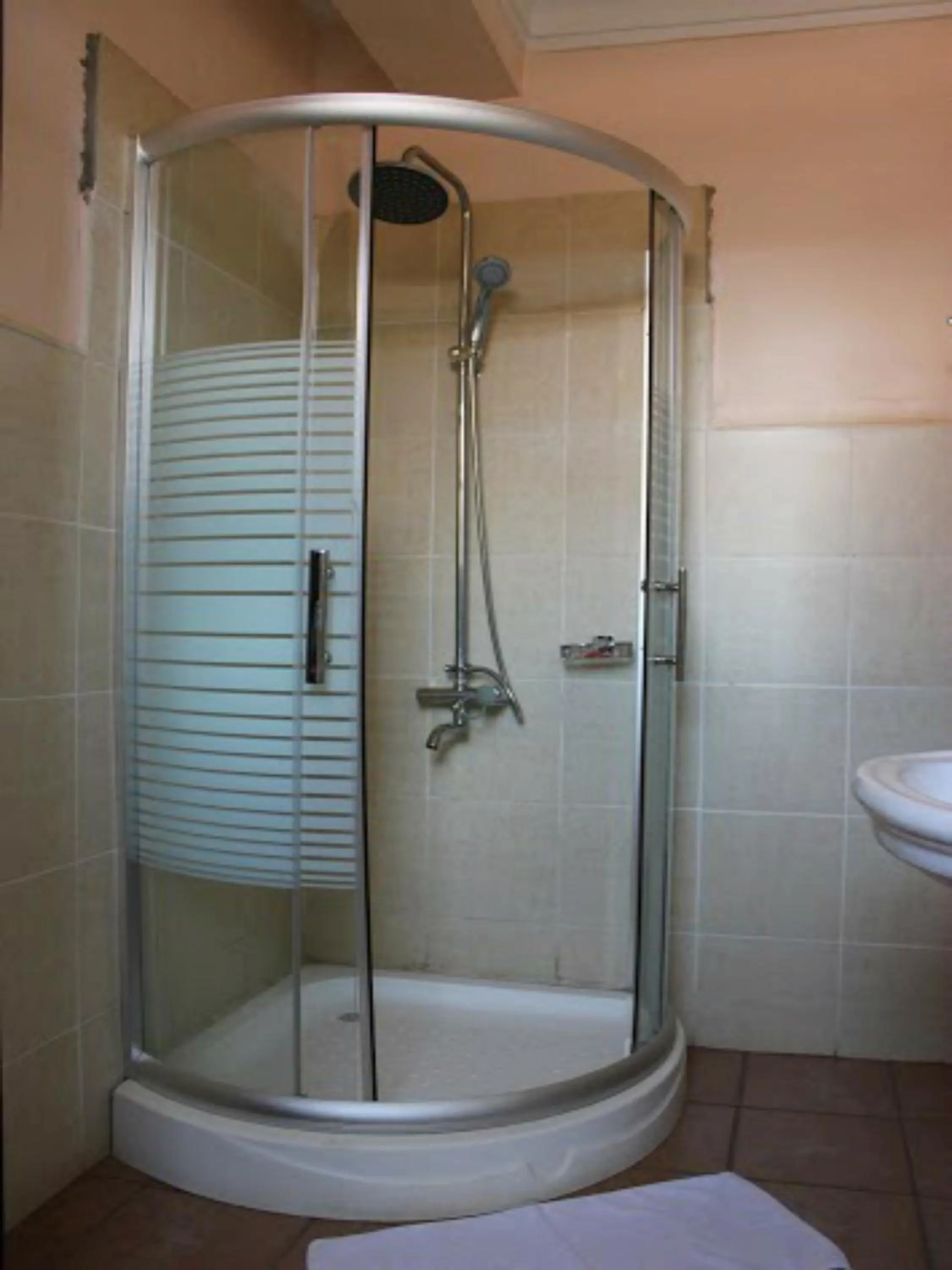 Bathroom in Eight Winx Hotel