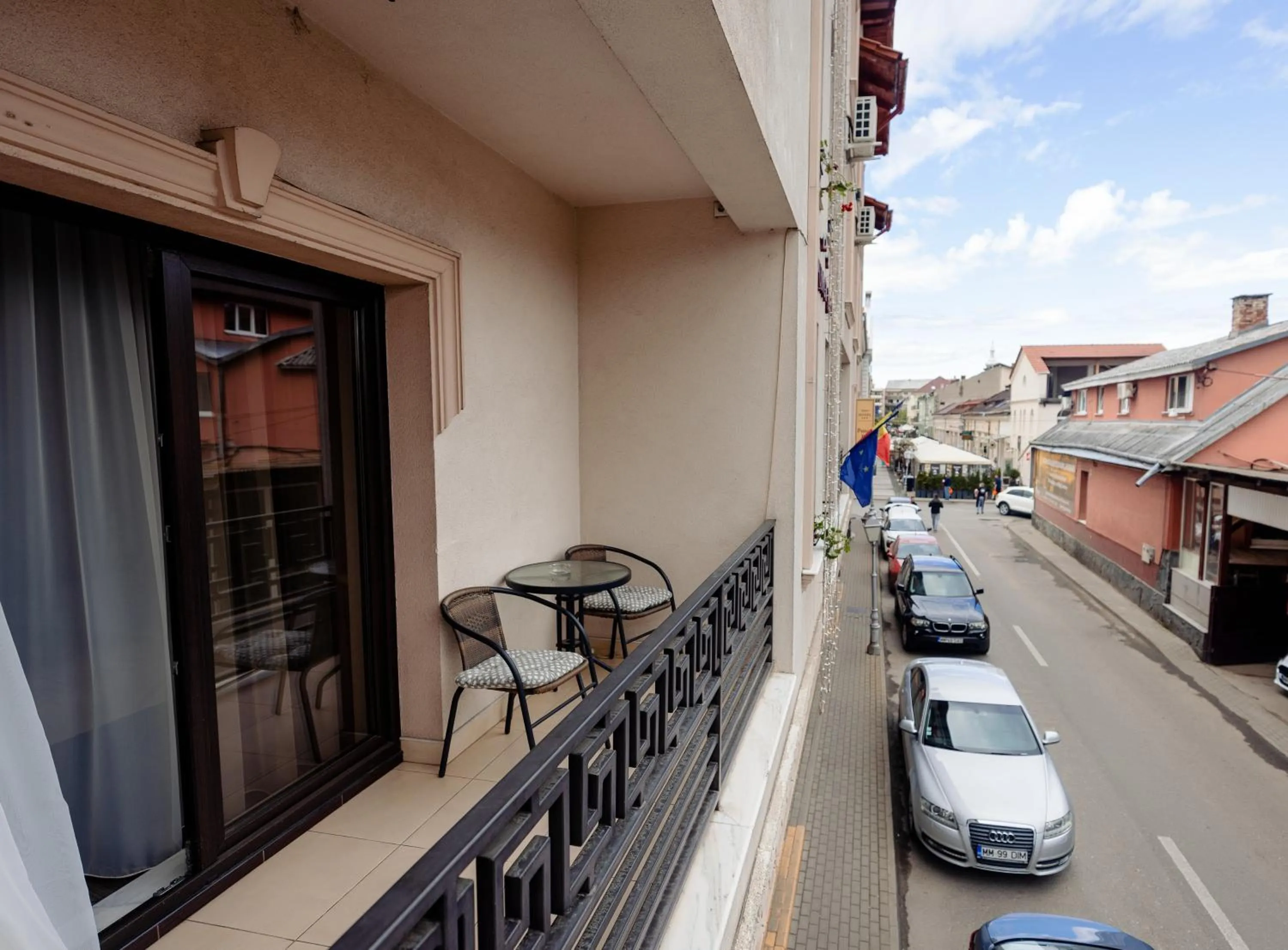 Property building in Aparthotel Punct pe i
