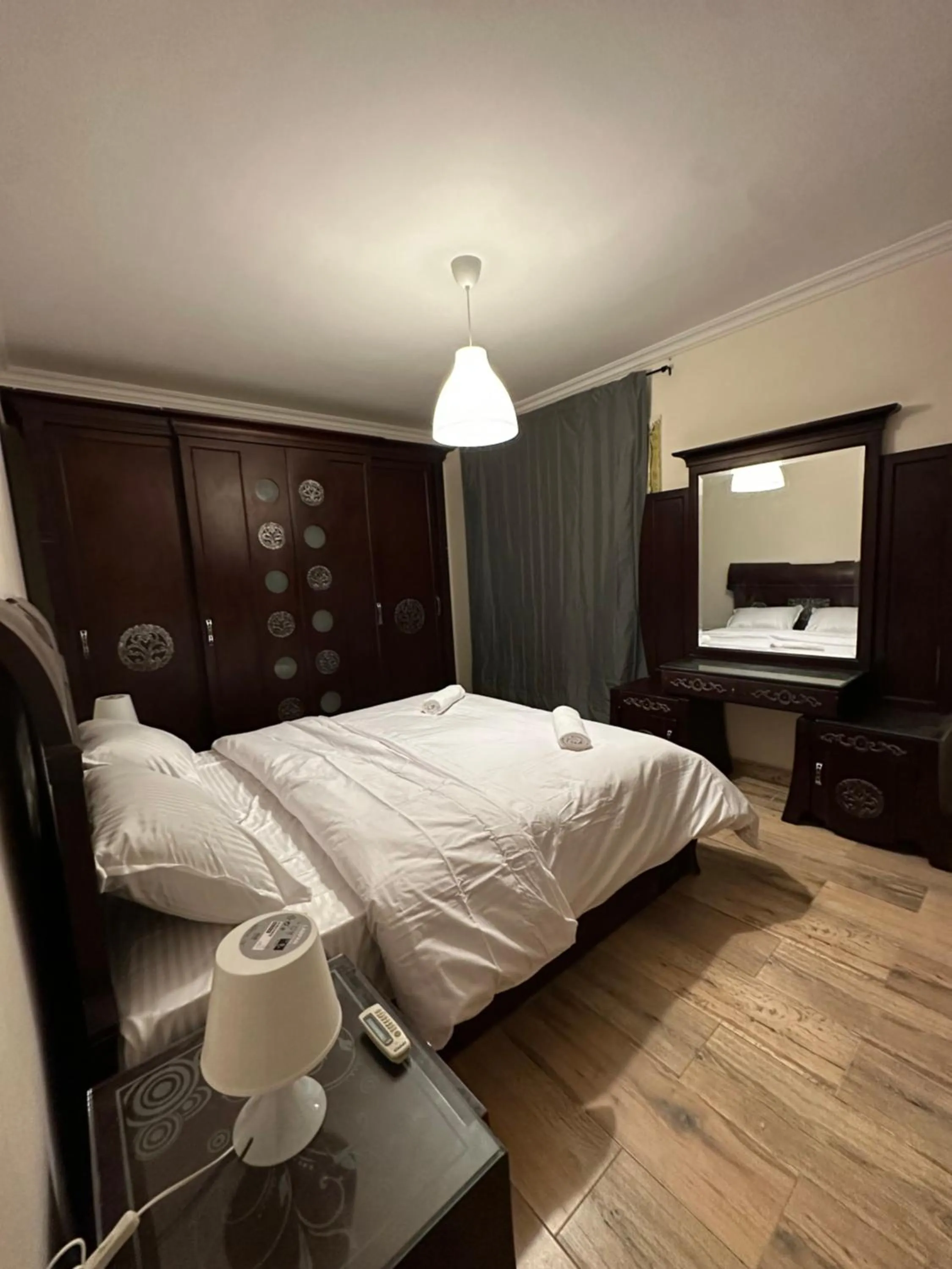 Bed in JRE-EG modern aprt Sheikh Zayed