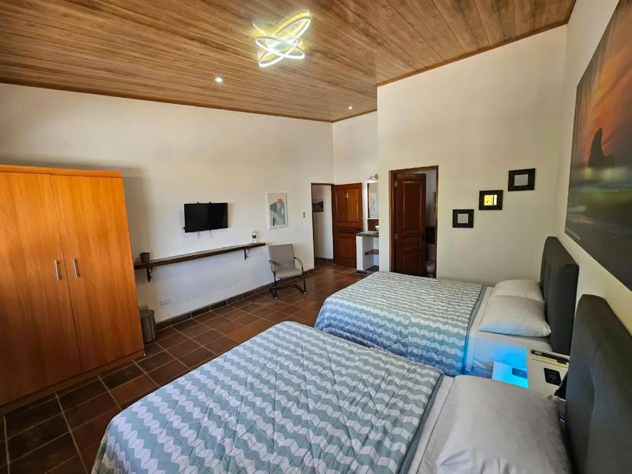 Bathroom, Bed in Nica Valley