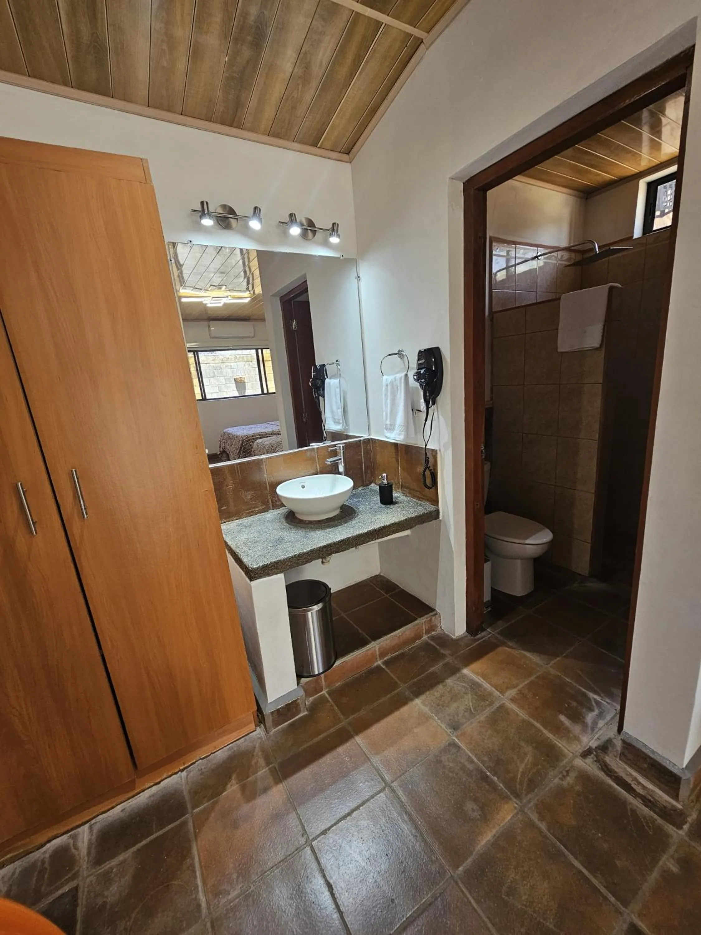 Toilet in Nica Valley