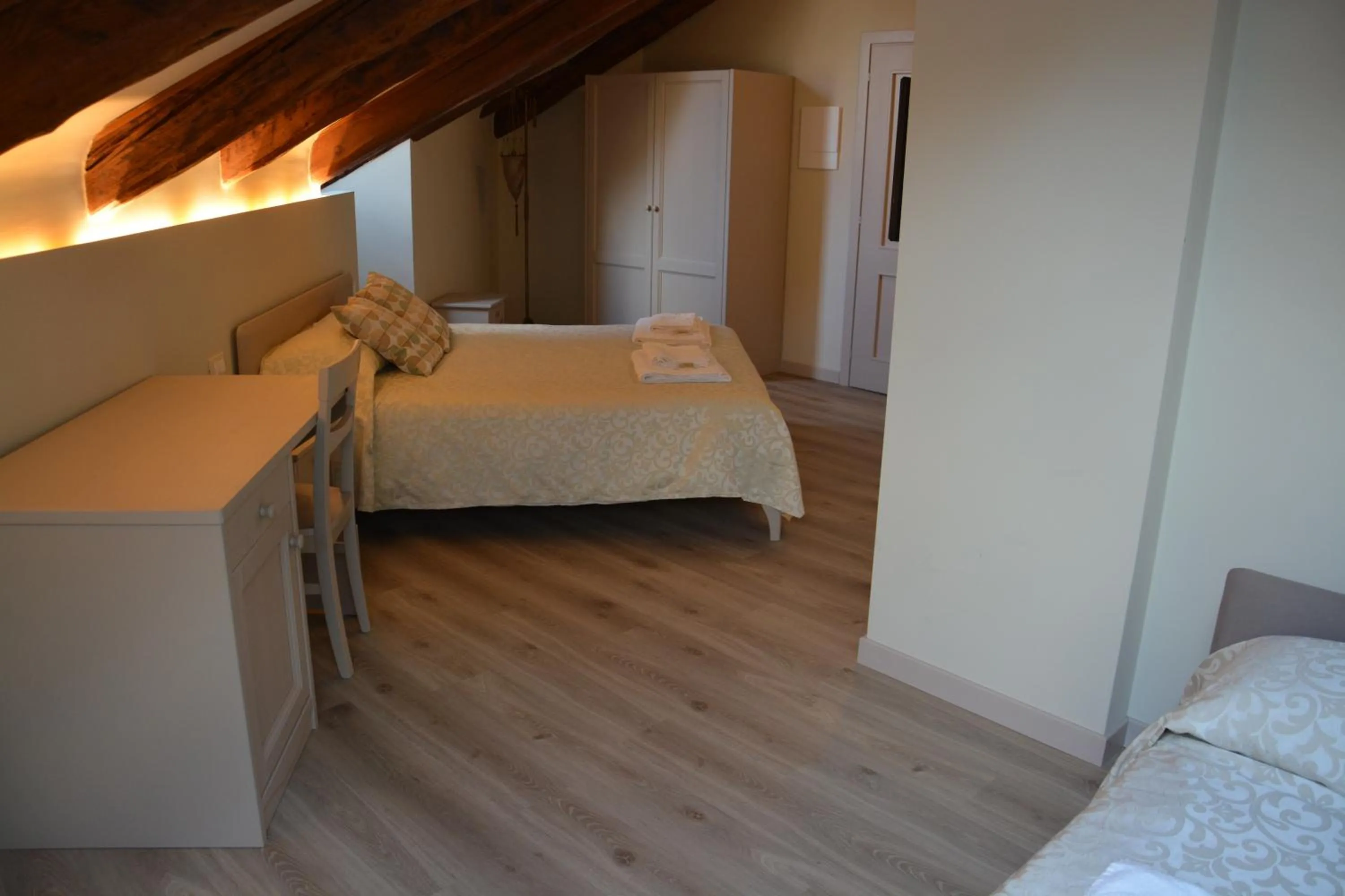 Bedroom, Bed in Guest House Ca' dell'Angelo